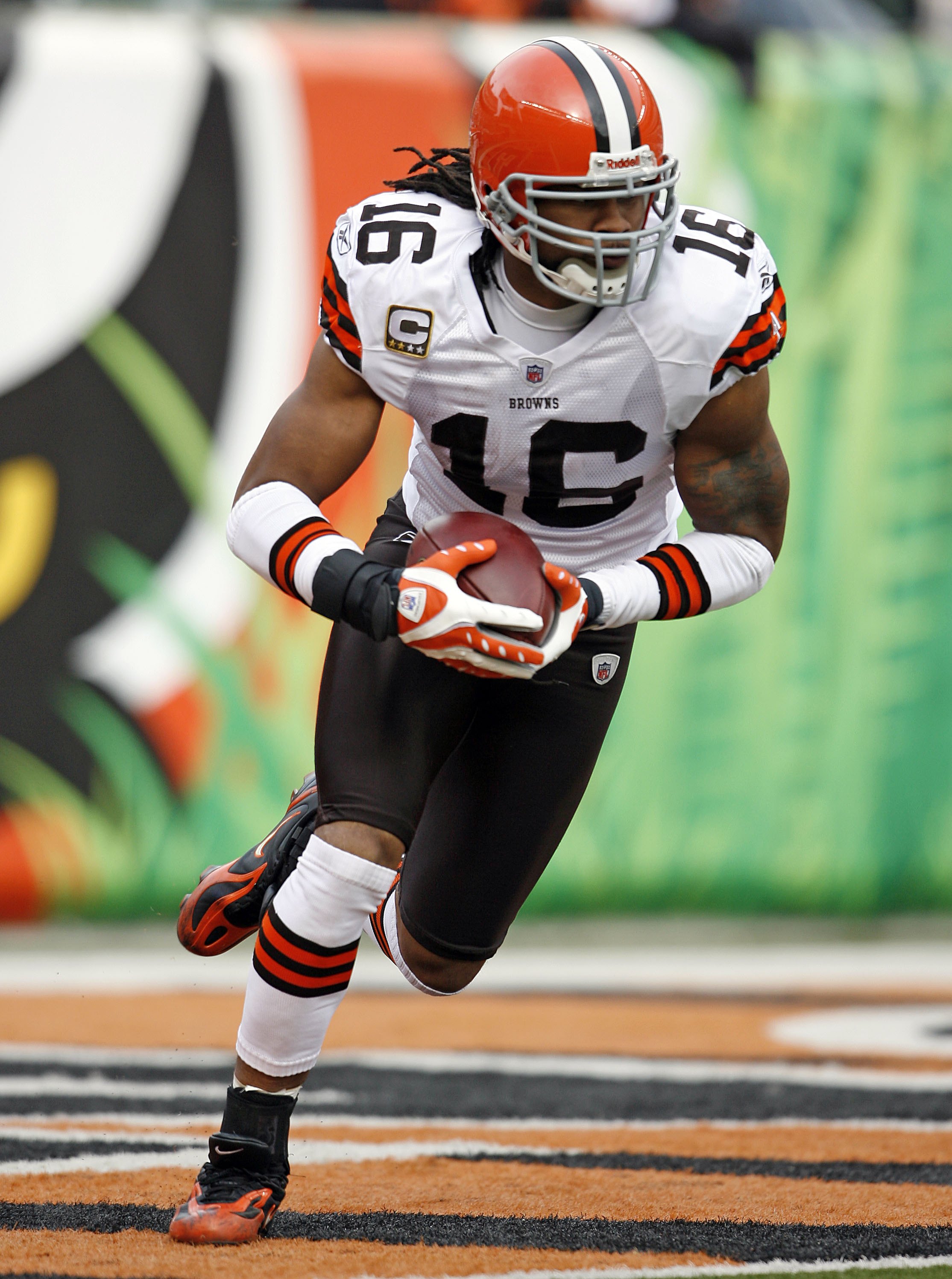 Josh Cribbs leaves Detroit Lions visit without a contract, but