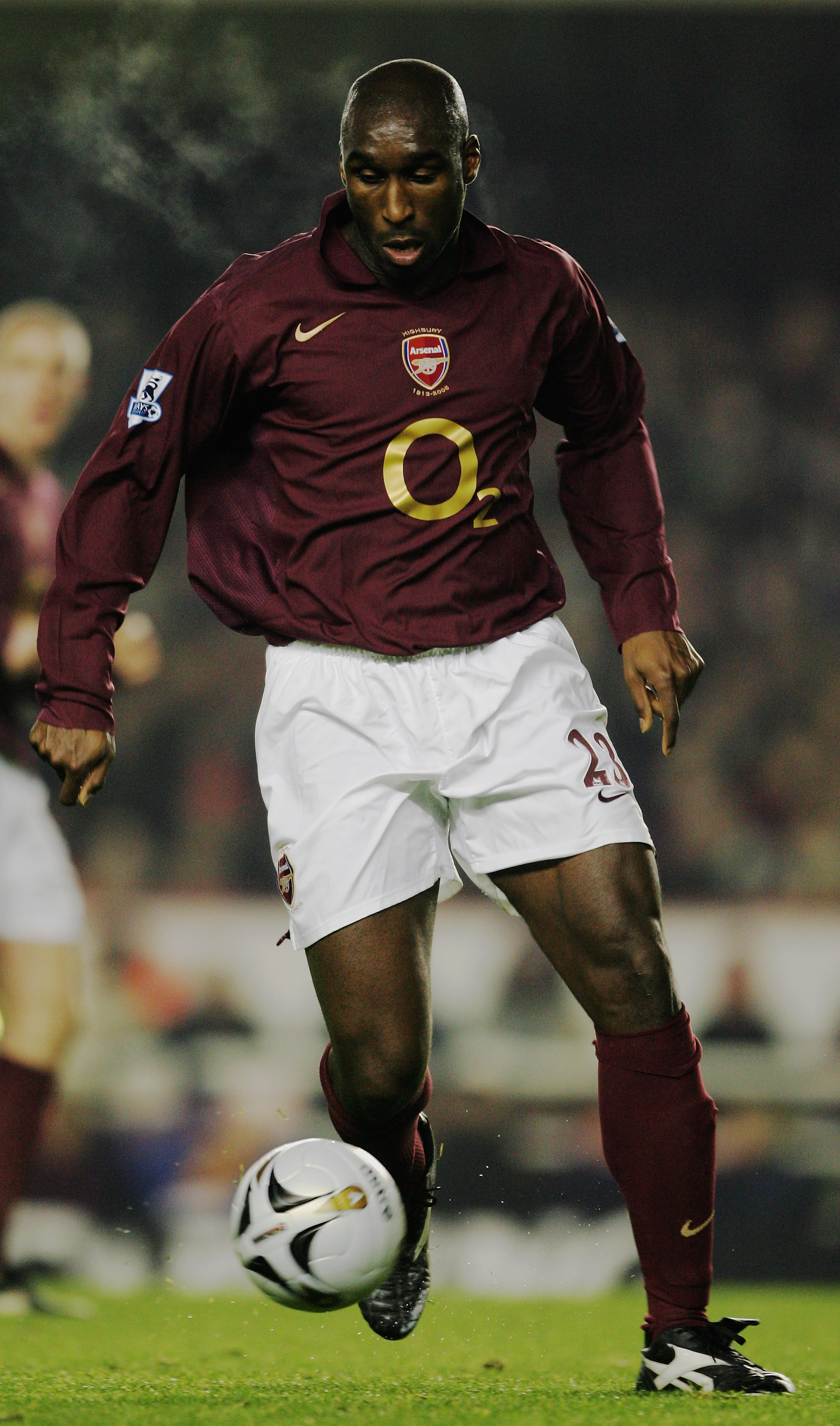 LONDON - JANUARY 24:  Sol Campbell of Arsenal in action during the Carling Cup Semi Final 2nd leg between Arsenal and Wigan Athletic at Highbury Stadium on January 24, 2006 in London, England.  (Photo by Clive Mason/Getty Images)