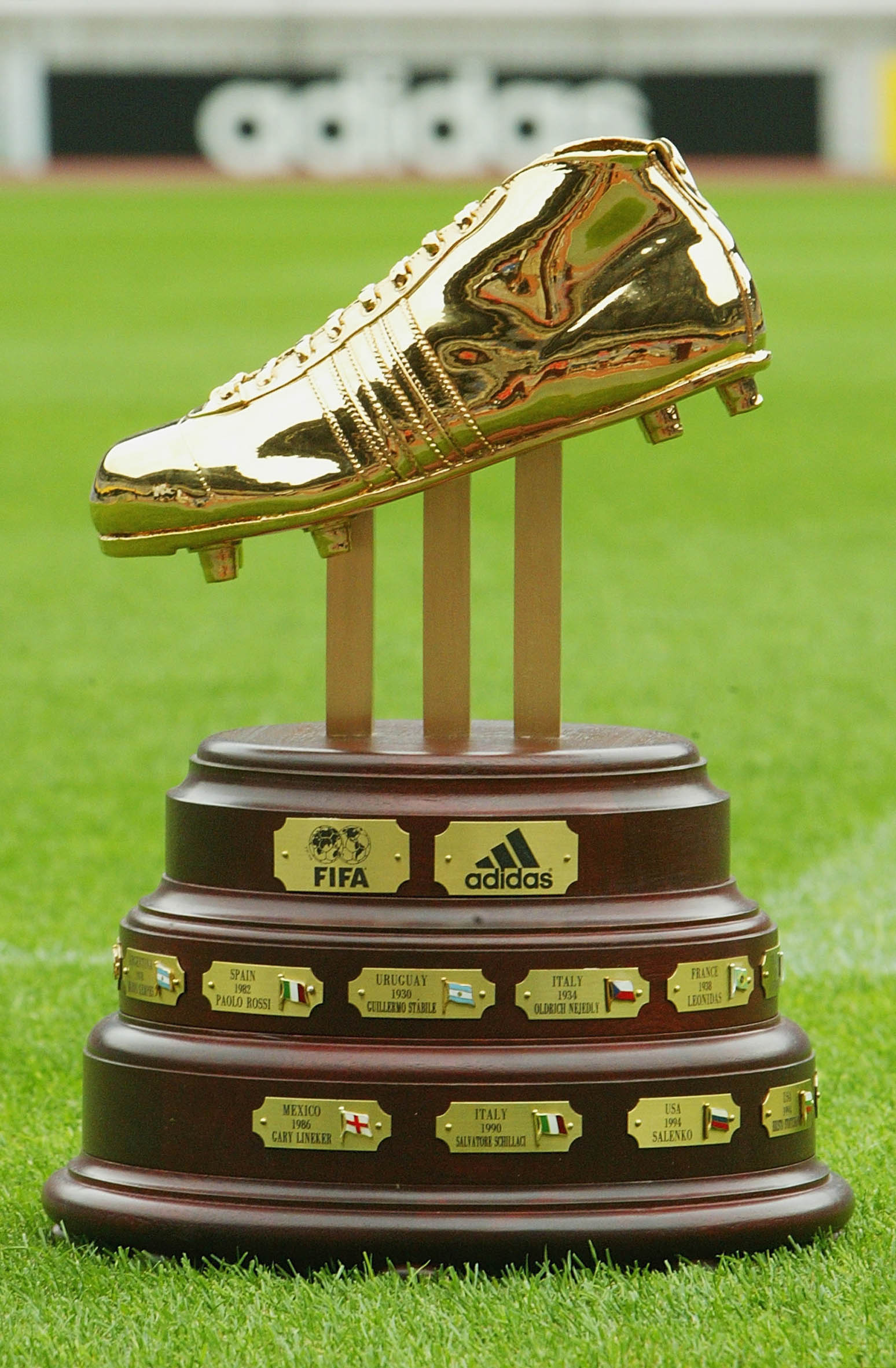 adidas golden boot award