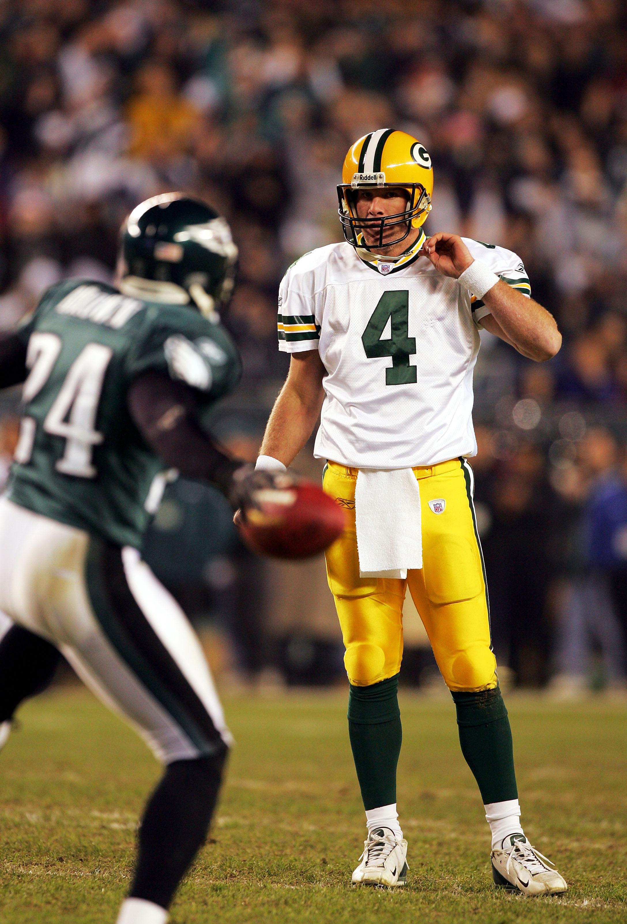 Brett Favre 2001 Thanksgiving Game-Worn Throwback Jersey