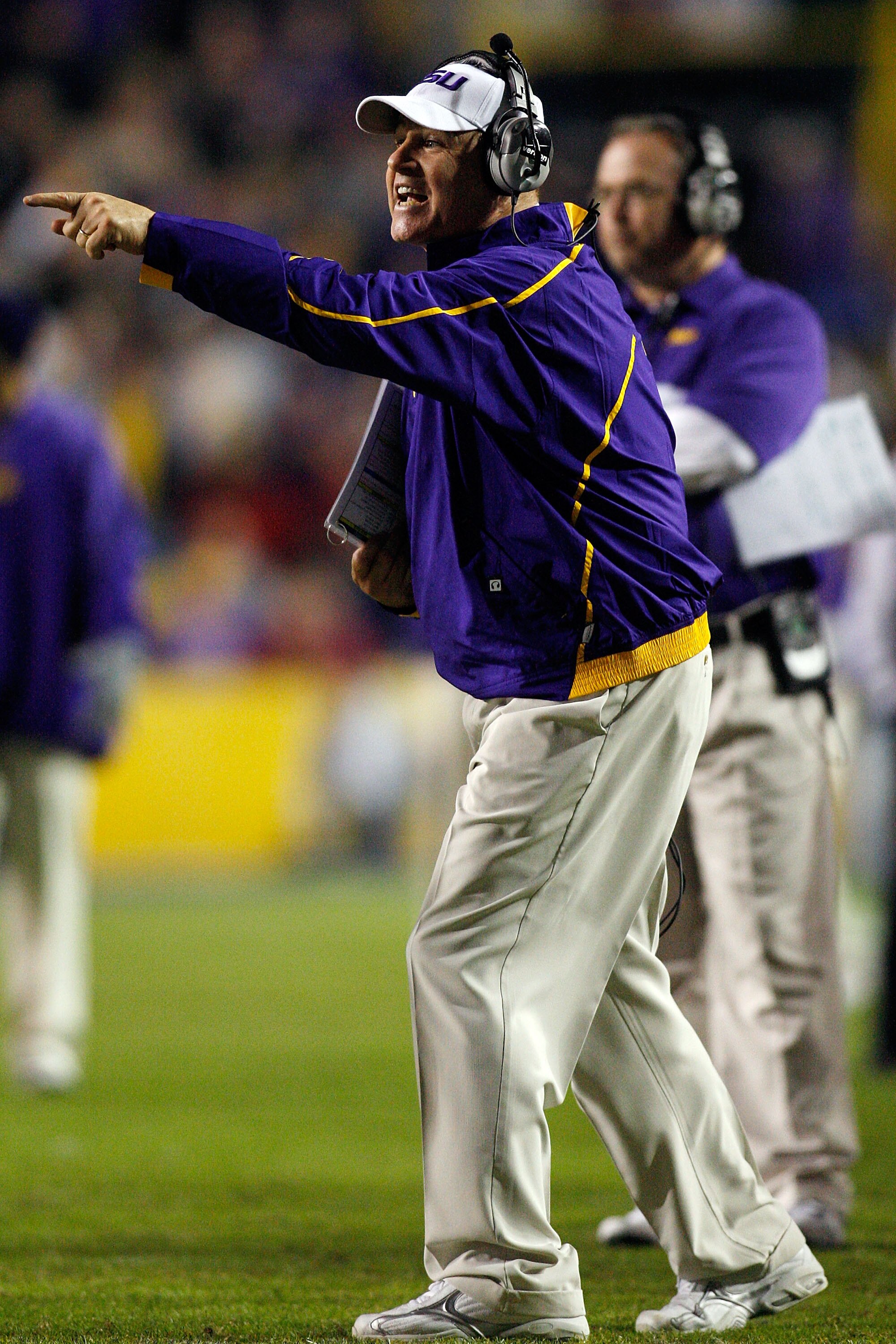 Les Miles Twitter Faux Pas What the LSU Coach Really Meant To Say