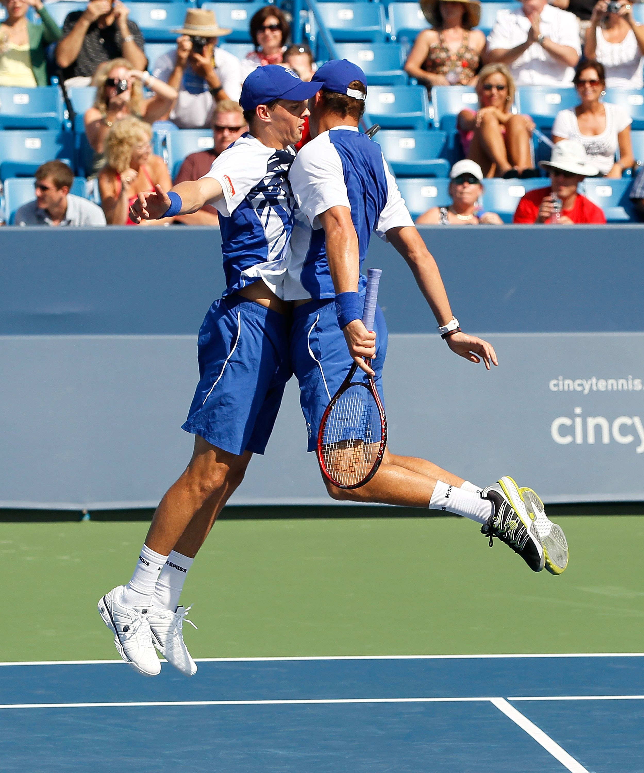 CINCINNATI - AUGUST 22:  Bob and Mike Bryan during the finals on Day 7 of the Western & Southern Financial Group Masters at the Lindner Family Tennis Center on August 22, 2010 in Cincinnati, Ohio.  (Photo by Kevin C. Cox/Getty Images)