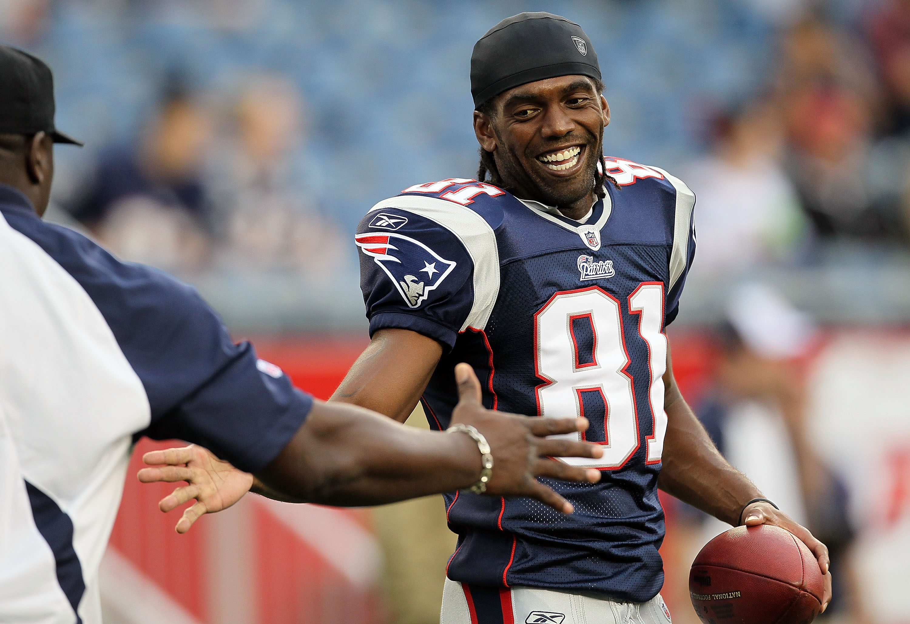 Randy Moss will be Patriots' concern again, but thankfully, just for one  day 