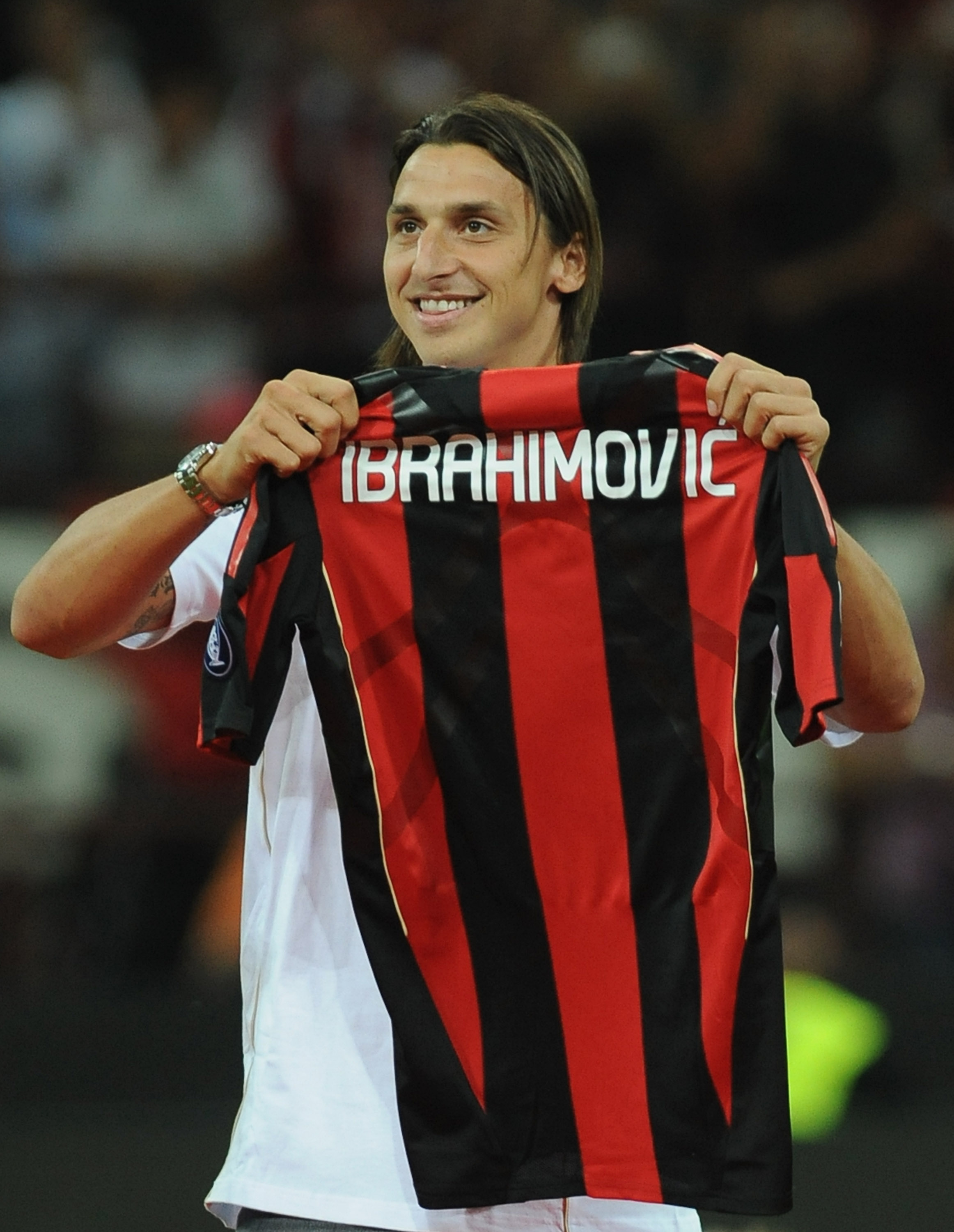 Zlatan Ibrahimovic was unveiled to the fans at halftime of Milan's 4-0 victory over Lecce.