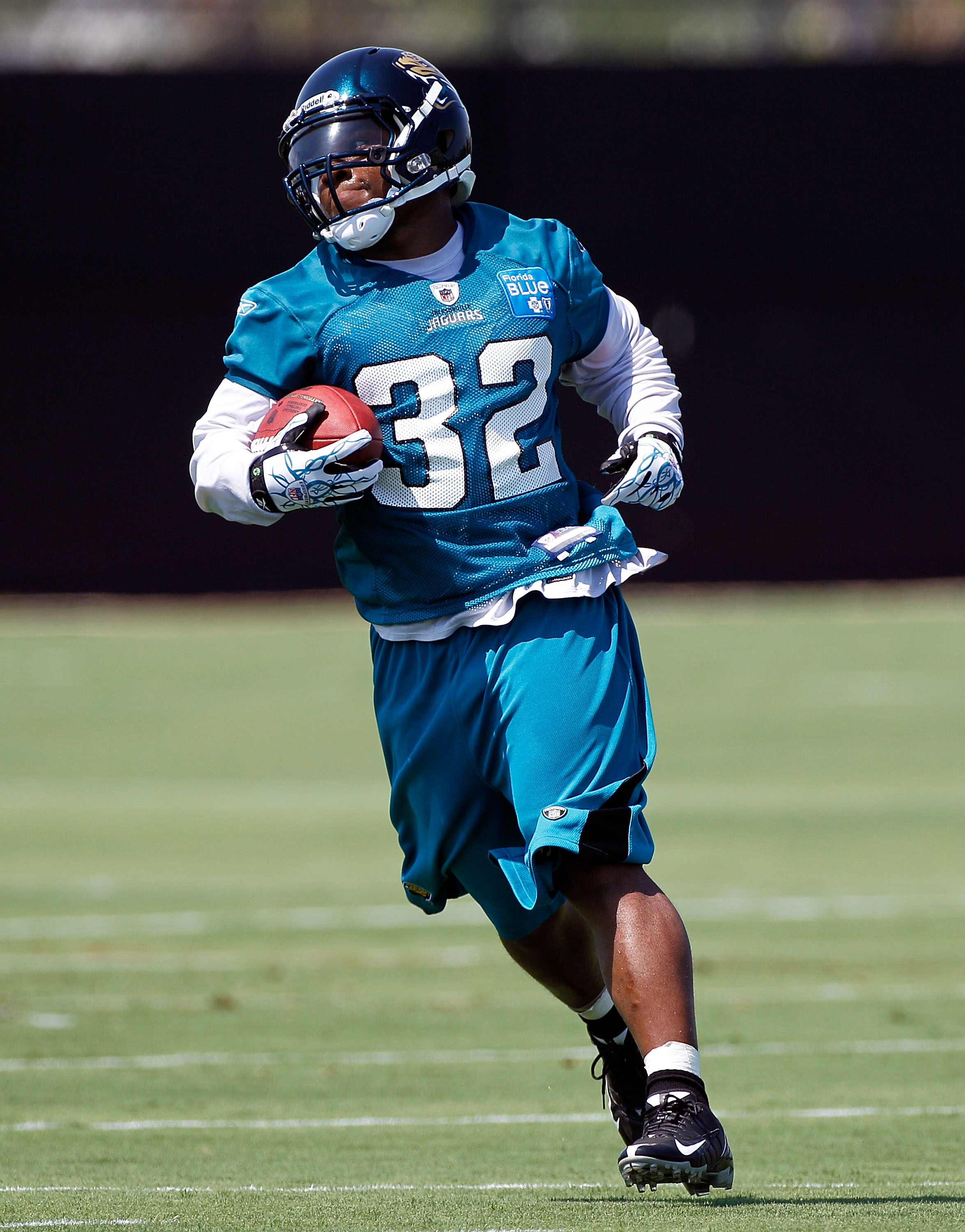 JACKSONVILLE, FL - JULY 30:  Maurice Jones-Drew 32 of the Jacksonville Jaguars during the first day of Training Camp at EverBank Field on July 30, 2010 in Jacksonville, Florida.  (Photo by Sam Greenwood/Getty Images)