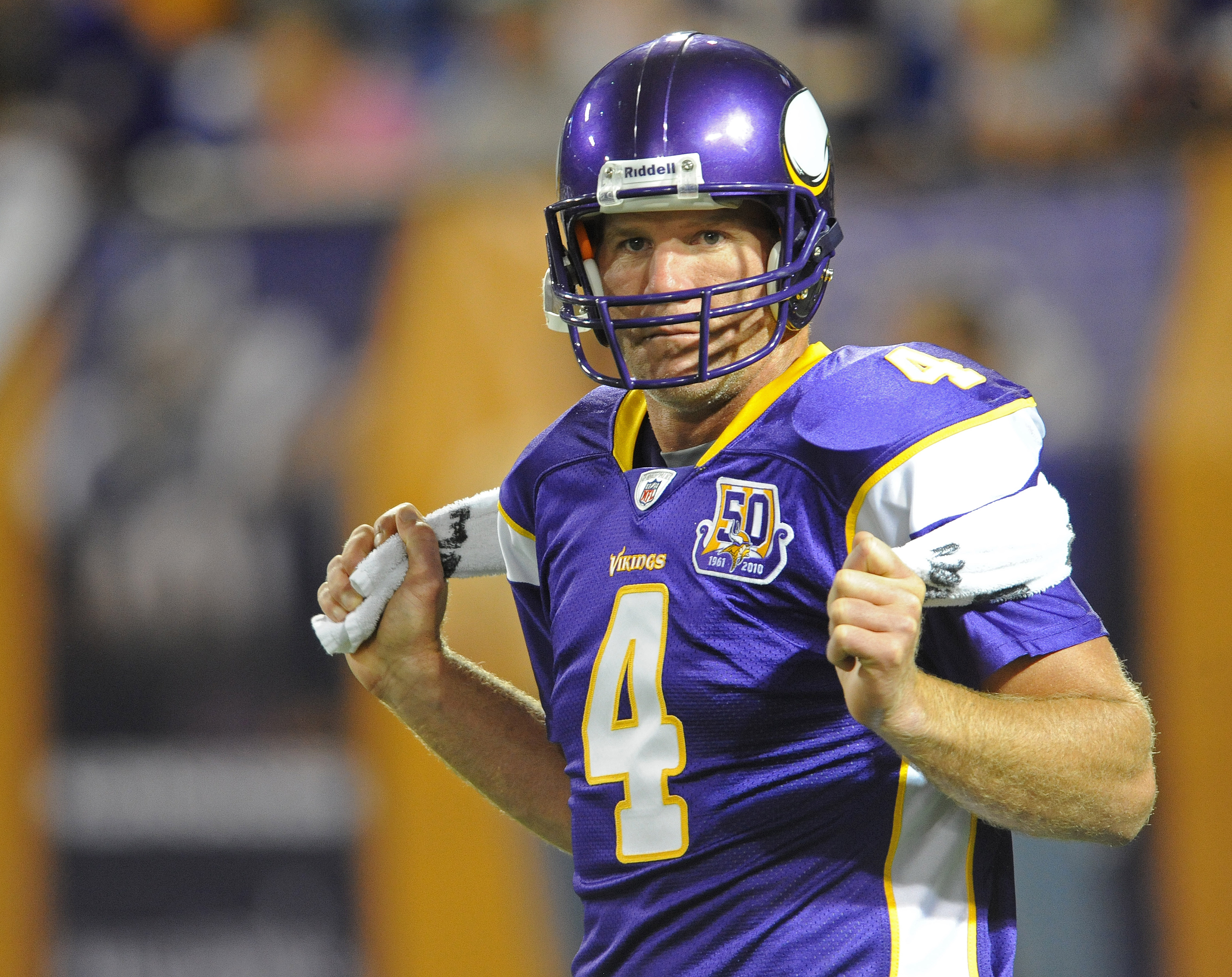 Minnesota Vikings quarterback Brad Johnson walks the sidelines during the  second half. The Minnesota Vikings defeated the New York Giants 24-21 in  week 10 at Giants Stadium in East Rutherford New Jersey