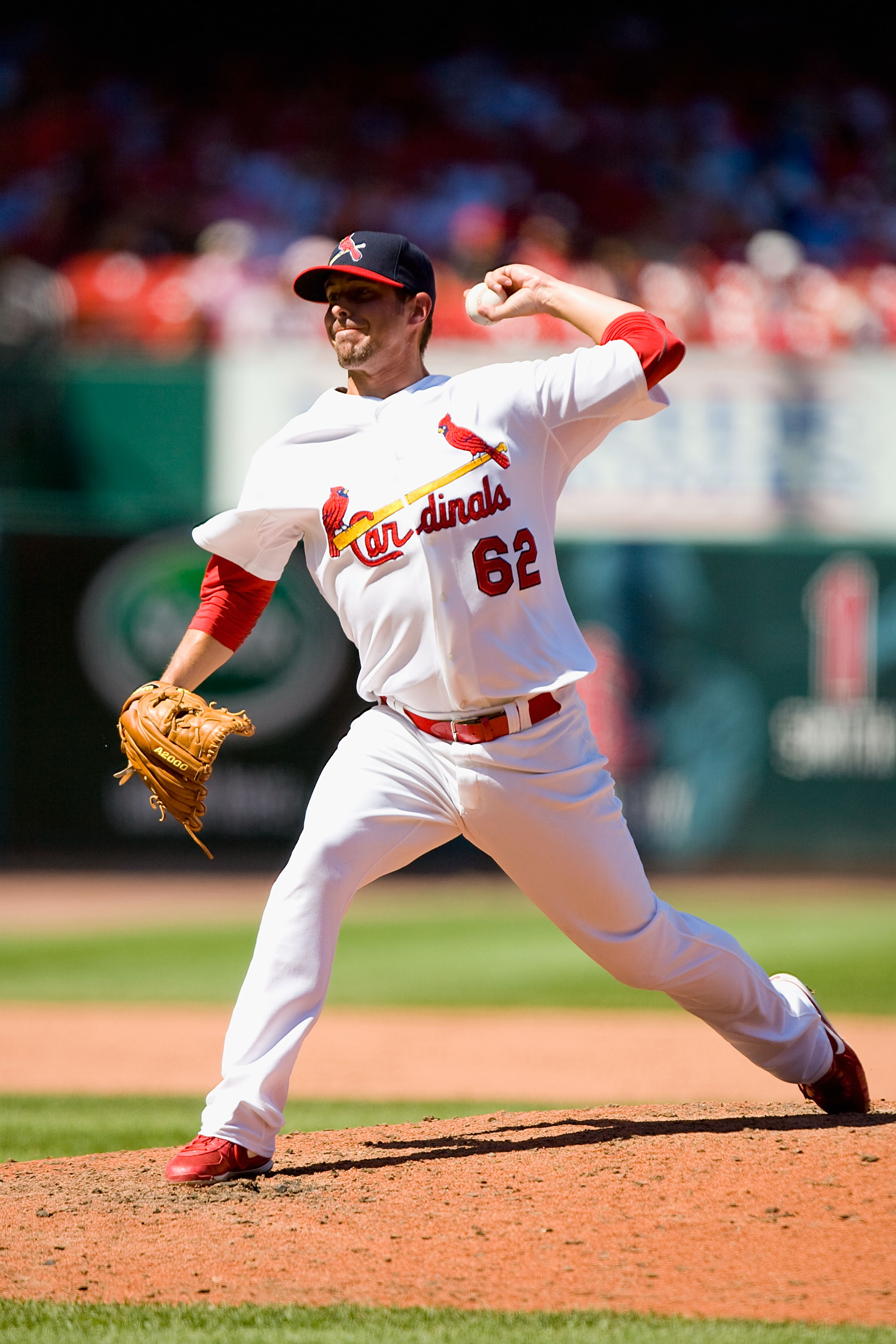 ST. LOUIS - JULY 18: Relief pitcher Evan MacLane #62 of the St. Louis Cardinals in action against the Los Angeles Dodgers at Busch Stadium on July 18, 2010 in St. Louis, Missouri.  (Photo by Dilip Vishwanat/Getty Images)