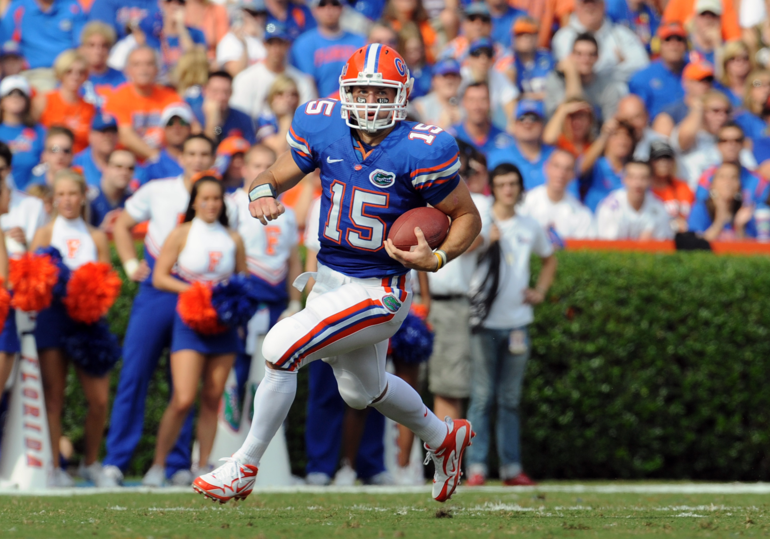 ESPN Ranks Tim Tebow as the No. 76 College Football Player of All-Time -  Sports Illustrated Florida Gators News, Analysis and More