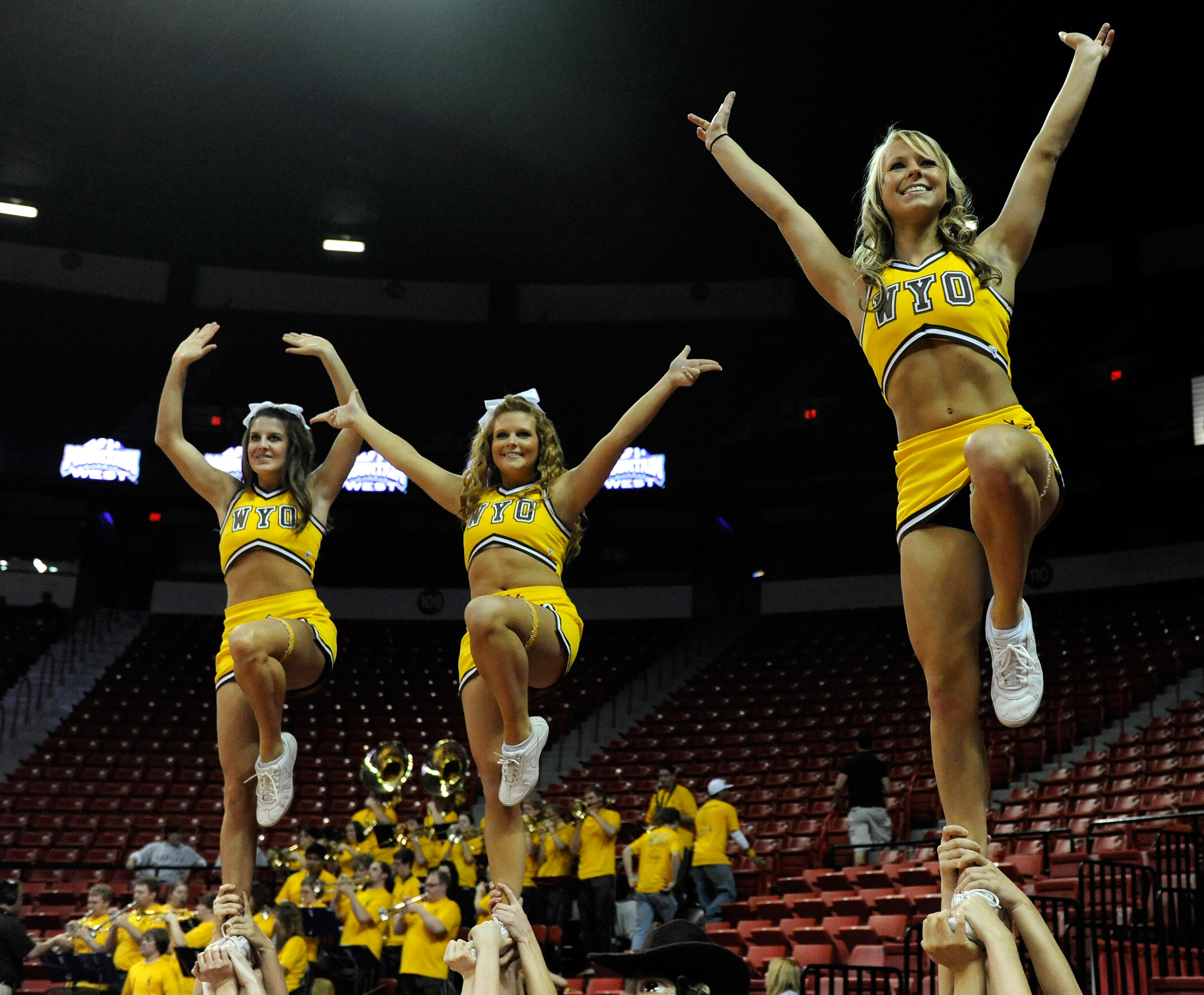 Photo Gallery: Mountaineer Cheerleaders | WVU | West 