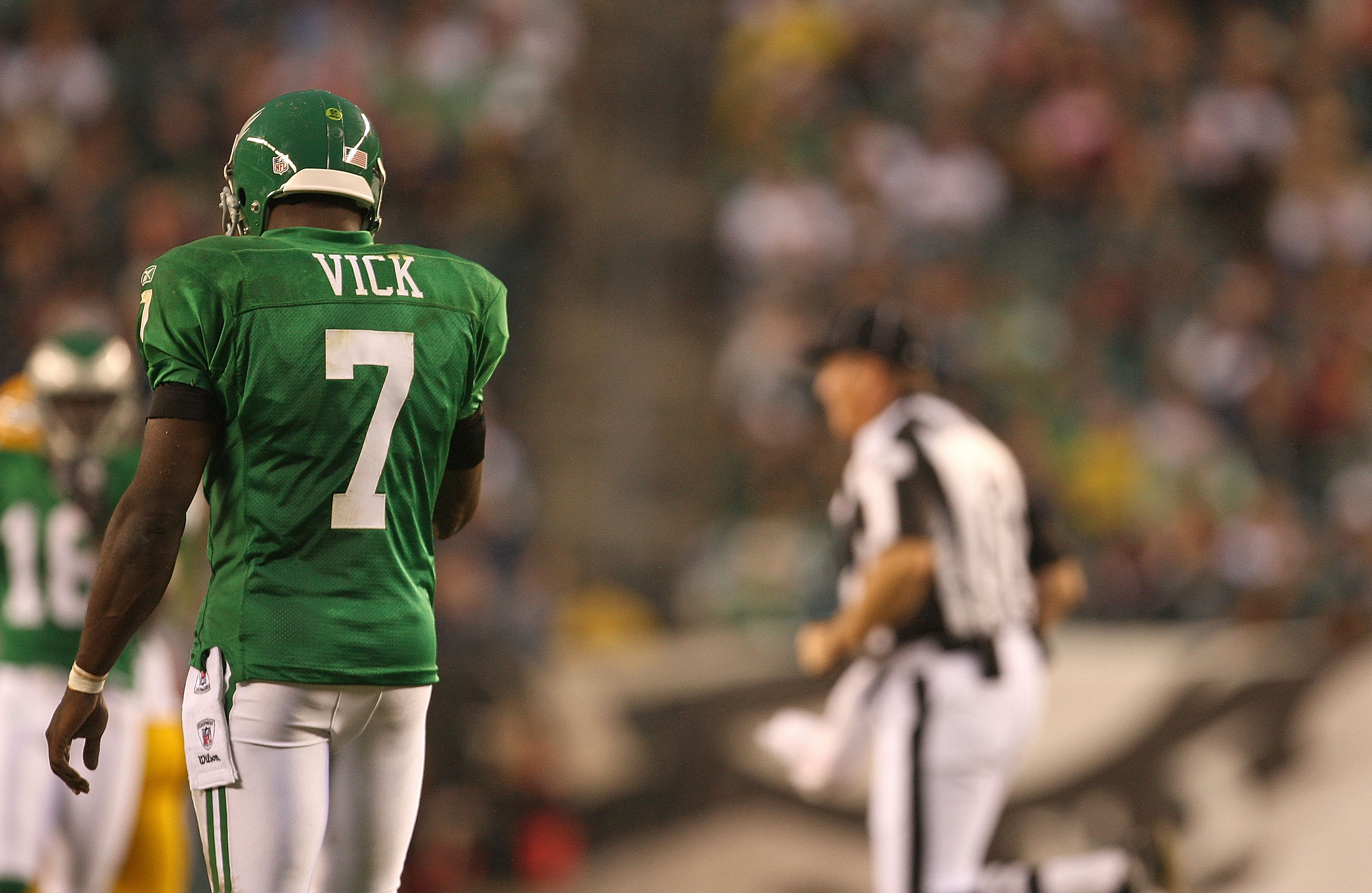 Vick GOES OFF in Kelly Greens! (Packers vs. Eagles 2010, Week 1) 