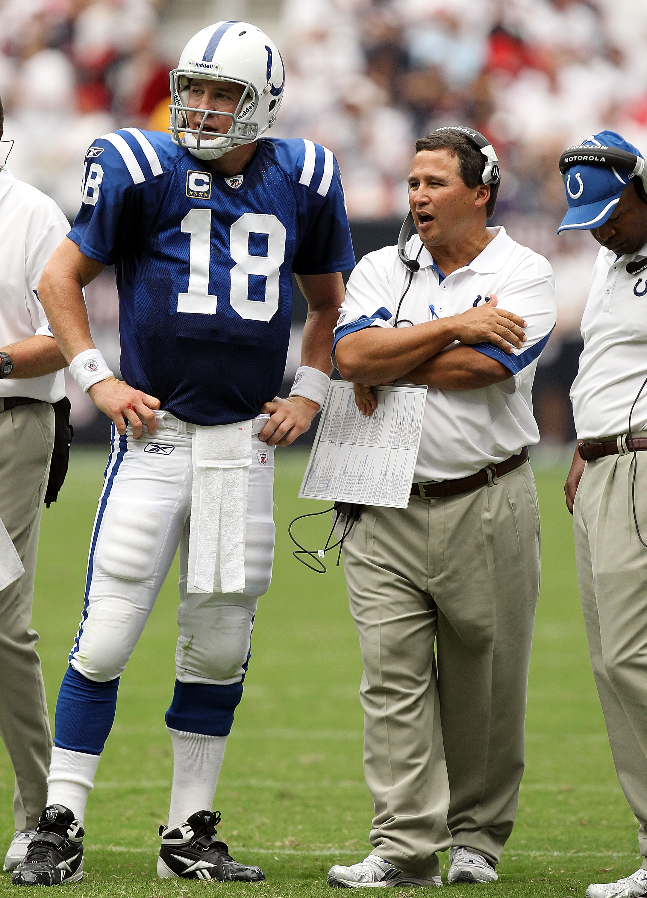 New York Giants Eli Manning and Indianapolis Colts Peyton Manning exchange  words while walking off of the field in week 1 at Giants Stadium in East  Rutherford, New Jersey on September 10