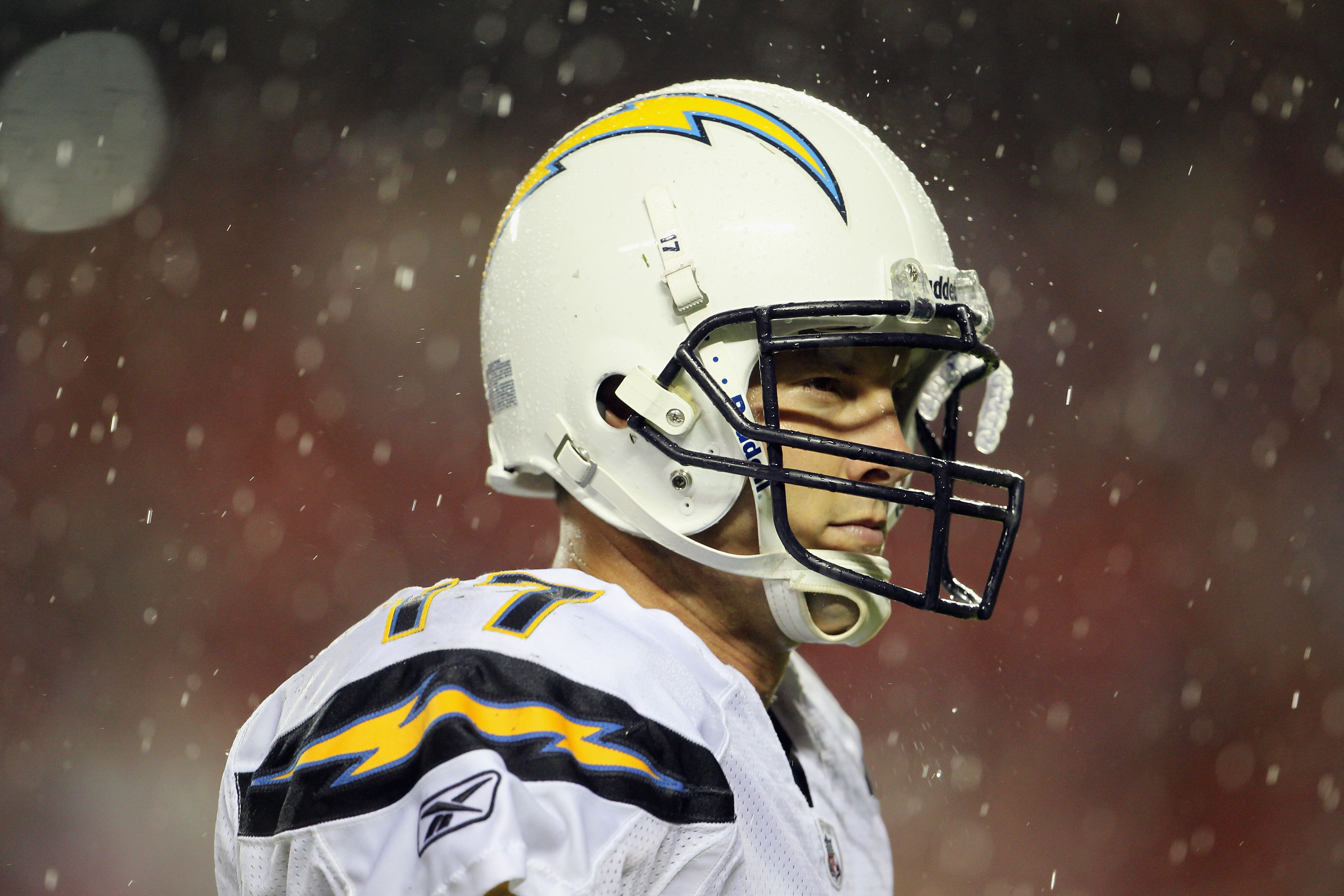 San Diego Chargers quarterback Philip Rivers (17) looks to pass during the  Chargers 37-7 victory over the Chiefs at Arrowhead Stadium in Kansas CIty,  Missouri. (Credit Image: © Jacob Paulsen/Southcreek Global/ZUMApress.com  Stock