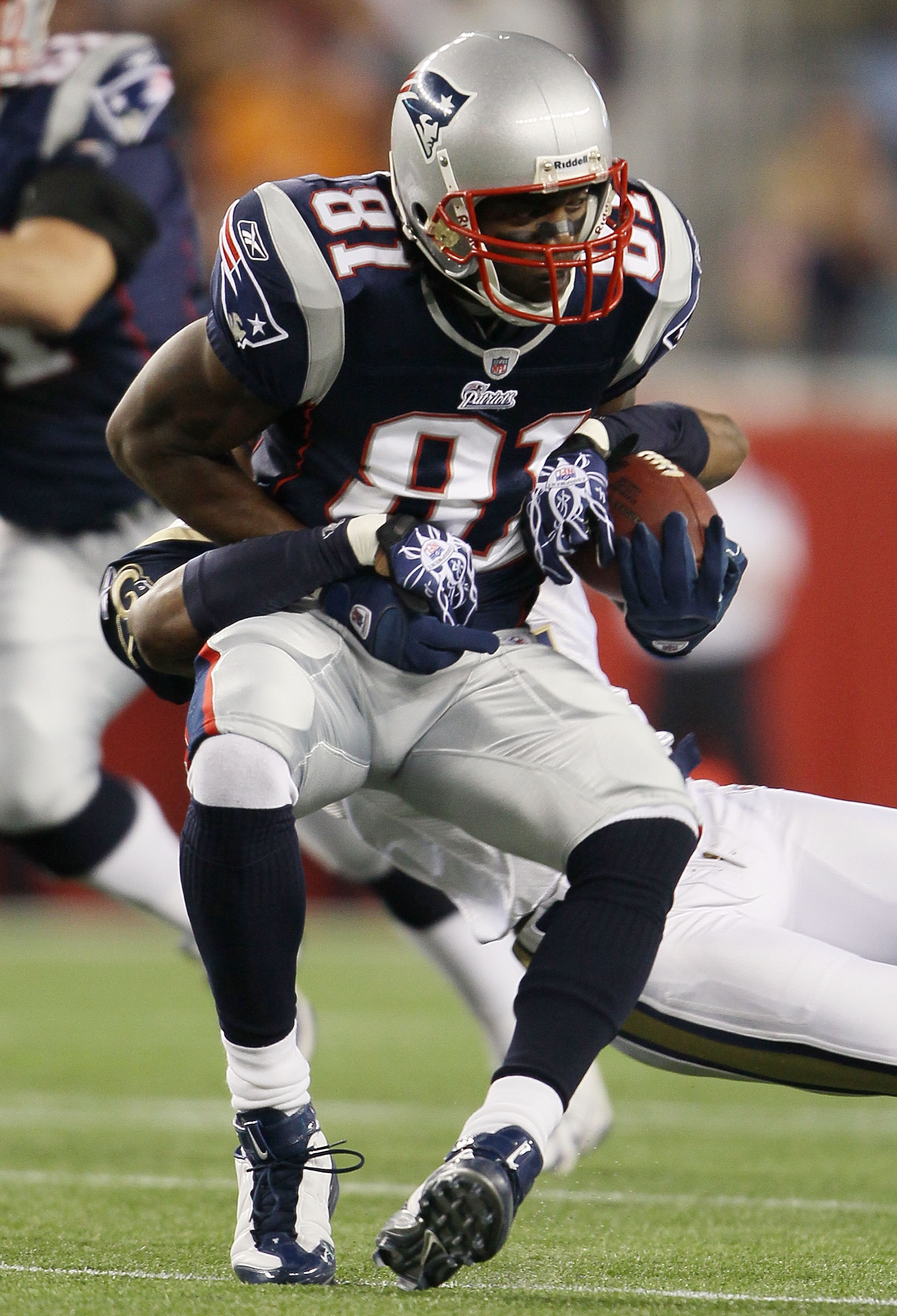 An NFL Grudge Match: Revis Vs. Moss - WSJ