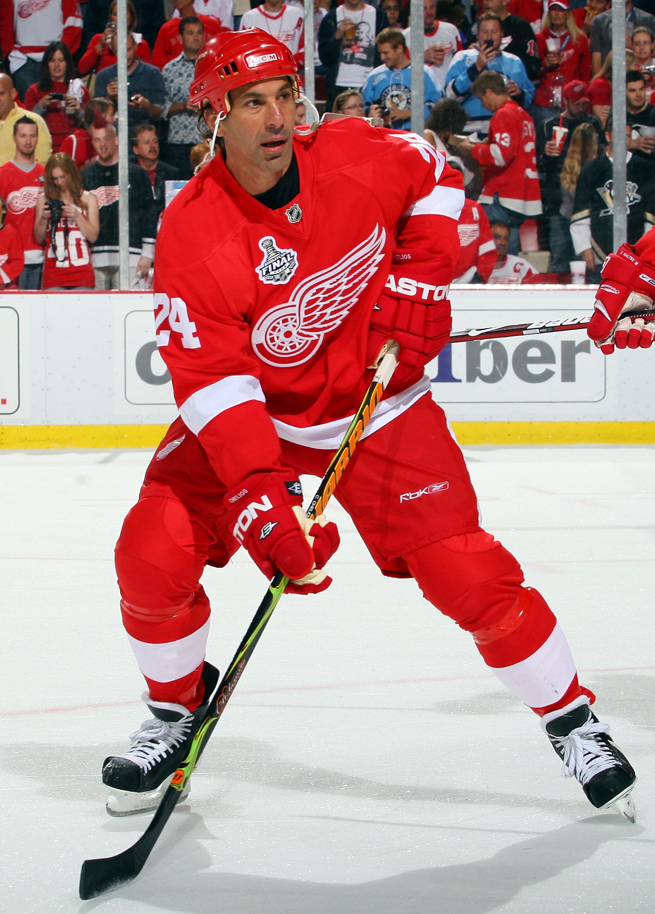 DETROIT - MAY 30:  Chris Chelios #24 of the Detroit Red Wings warms up prior to Game 1 of the 2009 Stanley Cup Finals against the Pittsburgh Penguins at Joe Louis Arena on May 30, 2009 in Detroit, Michigan.  (Photo by Jim McIsaac/Getty Images)