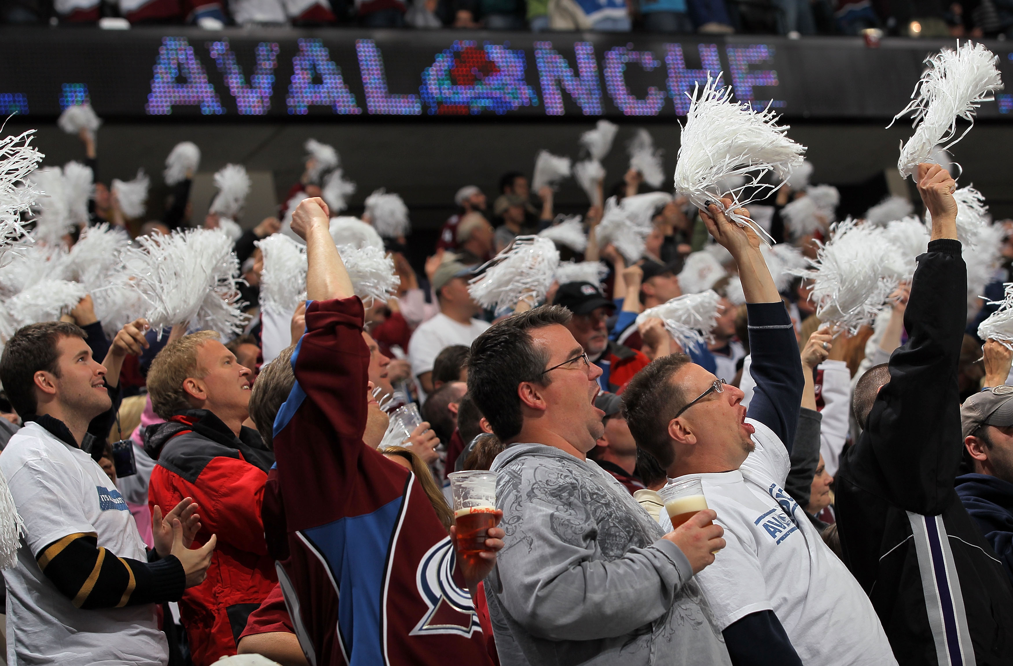 DENVER - APRIL 24:  Colorado Avalanche fans celebrate Marek Svatos' second period goal to tie the score 1-1 with the San Jose Sharks during Game Six of the Western Conference Quaterfinals of the 2010 Stanley Cup Playoffs at the Pepsi Center on April 24, 2