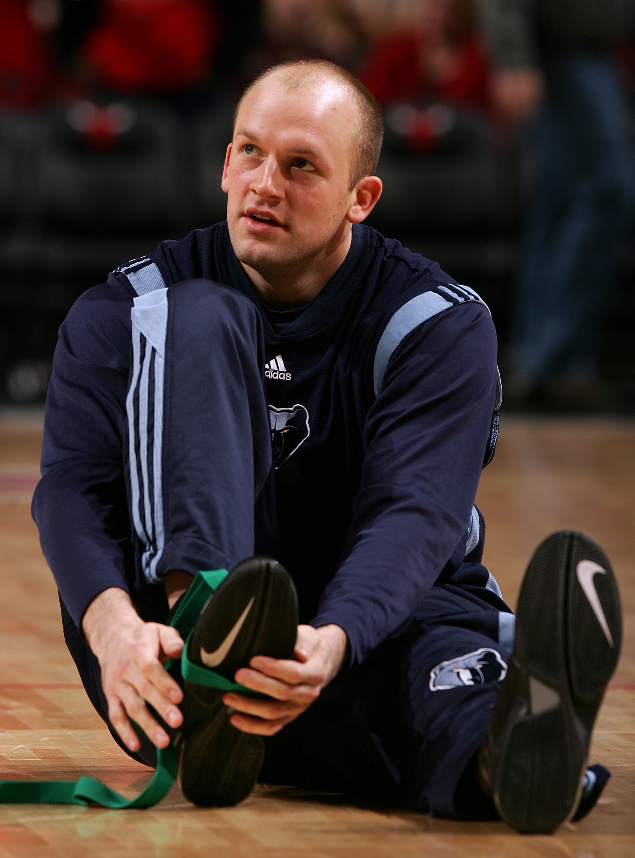 CHICAGO - JANUARY 13:  Brian Cardinal #35 of the Memphis Grizzlies stretches during warm-ups against the Chicago Bulls January 13, 2007 at the United Center in Chicago, Illinois. The Bulls won 111-66. NOTE TO USER: User expressly acknowledges and agrees t