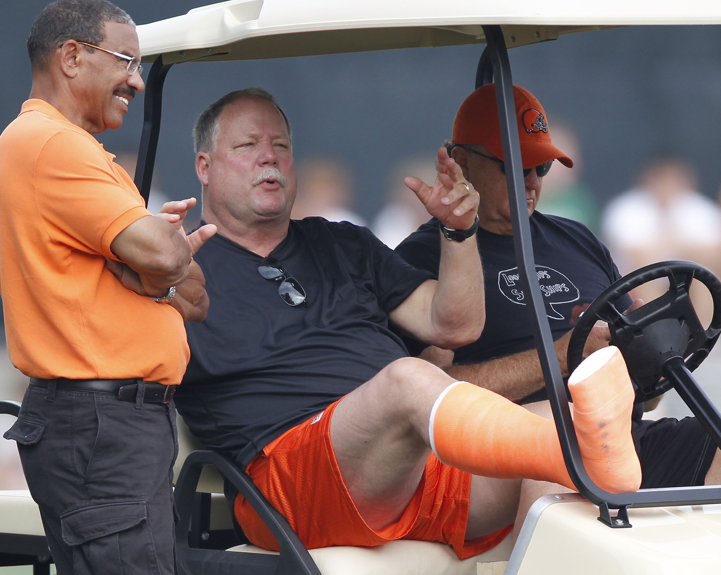 Cleveland Browns Fan Forum: Beat Writer Says Mike Holmgren Should