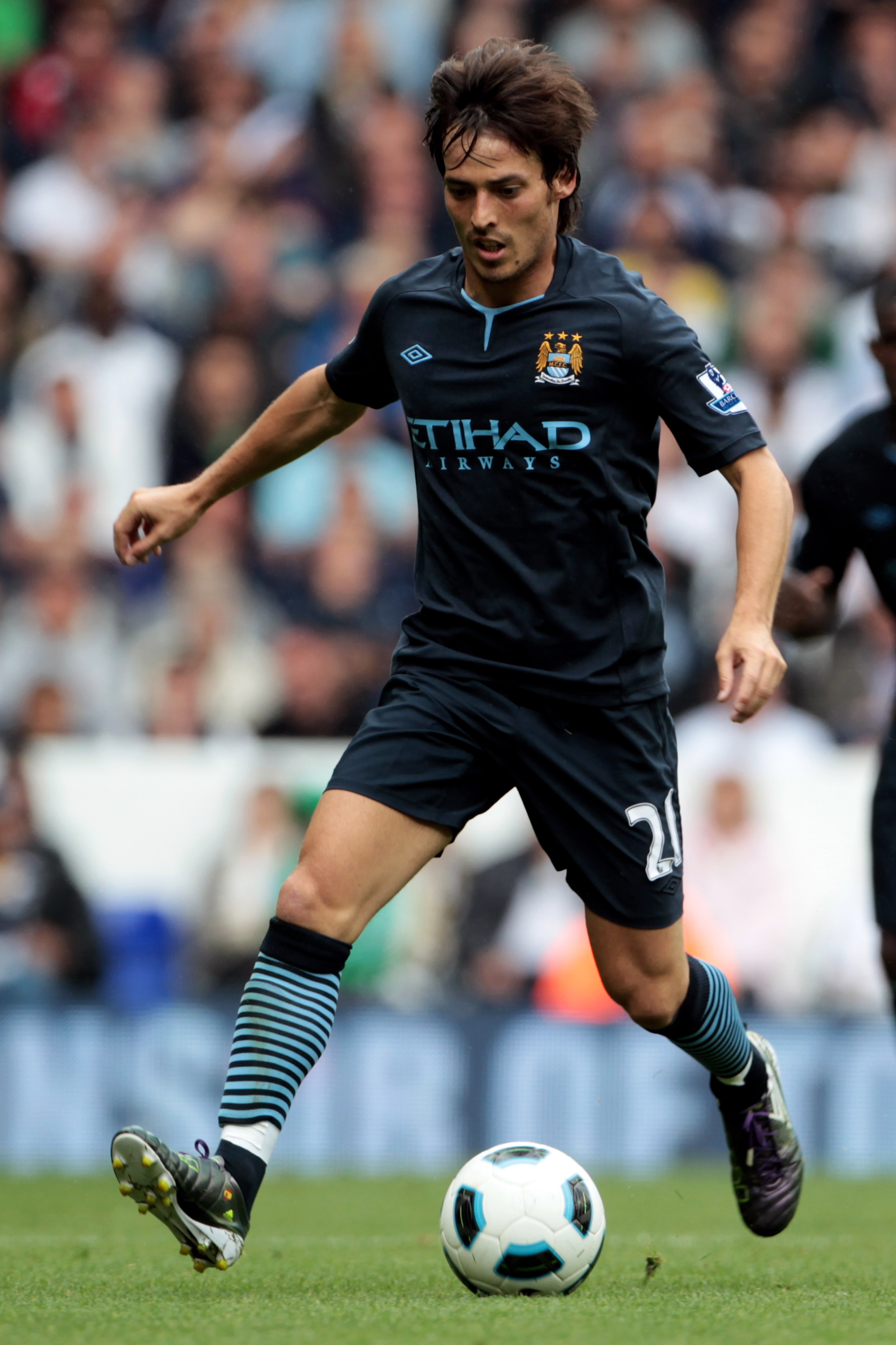 LONDON, ENGLAND - AUGUST 14:  David Silva of Manchester City in action during the Barclays Premier League match between Tottenham Hotspur and Manchester City at White Hart Lane on August 14, 2010 in London, England.  (Photo by Phil Cole/Getty Images)