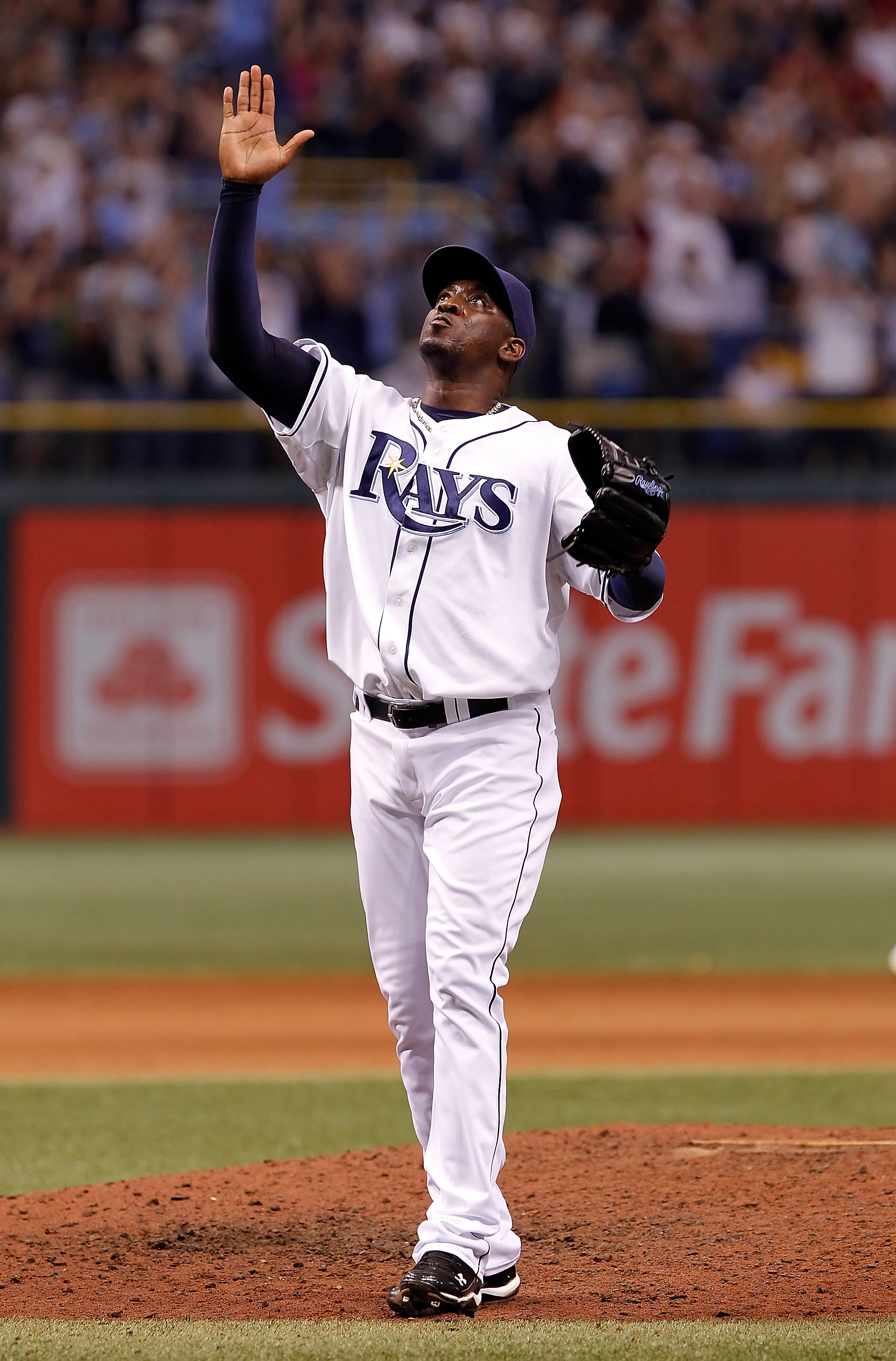 ST. PETERSBURG, FL - SEPTEMBER 15:  Relief pitcher Rafael Soriano #29 of the Tampa Bay Rays celebrates his save against the New York Yankees at Tropicana Field on September 15, 2010 in St. Petersburg, Florida.  (Photo by J. Meric/Getty Images)