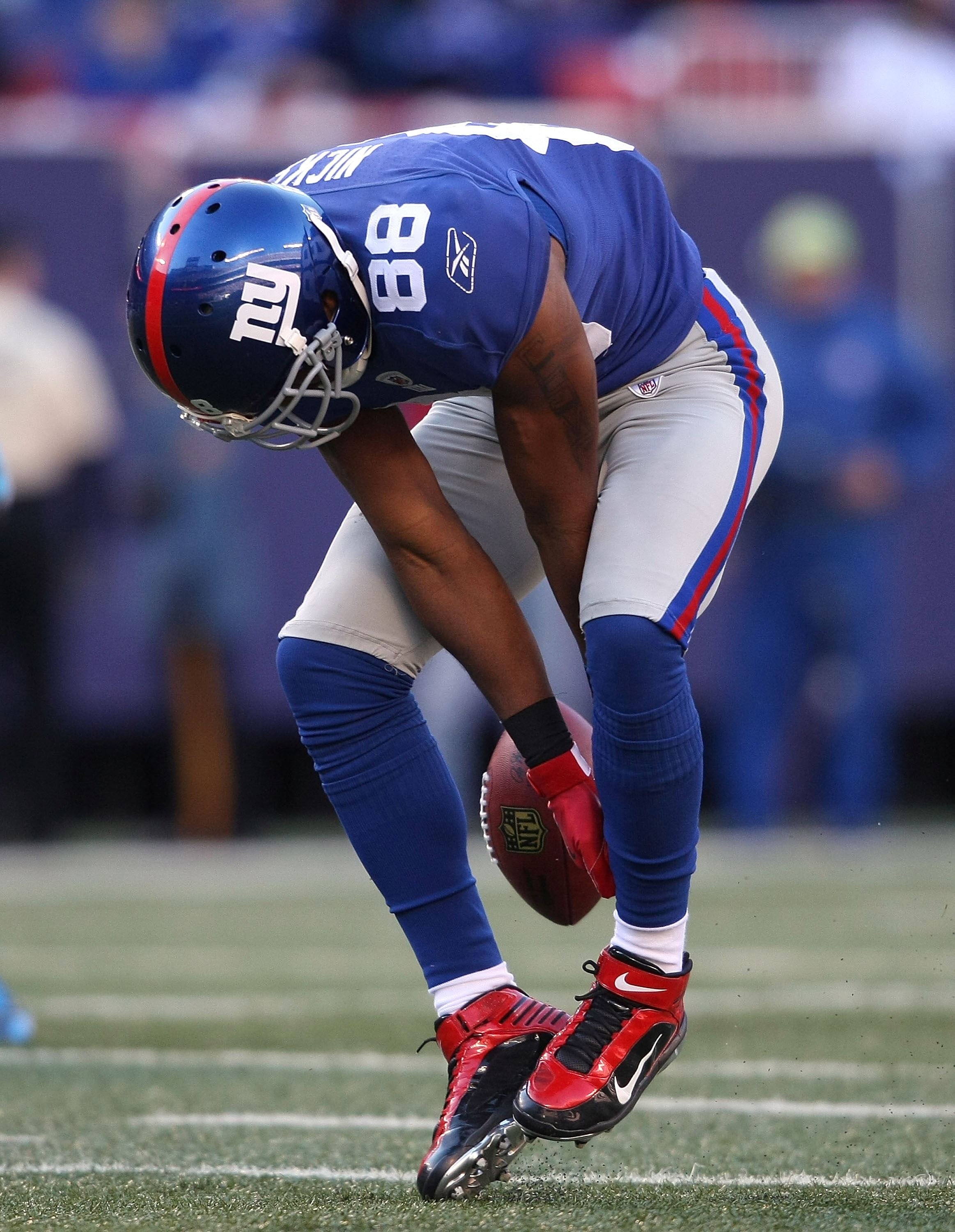 Knee soreness returns for Hakeem Nicks - NBC Sports