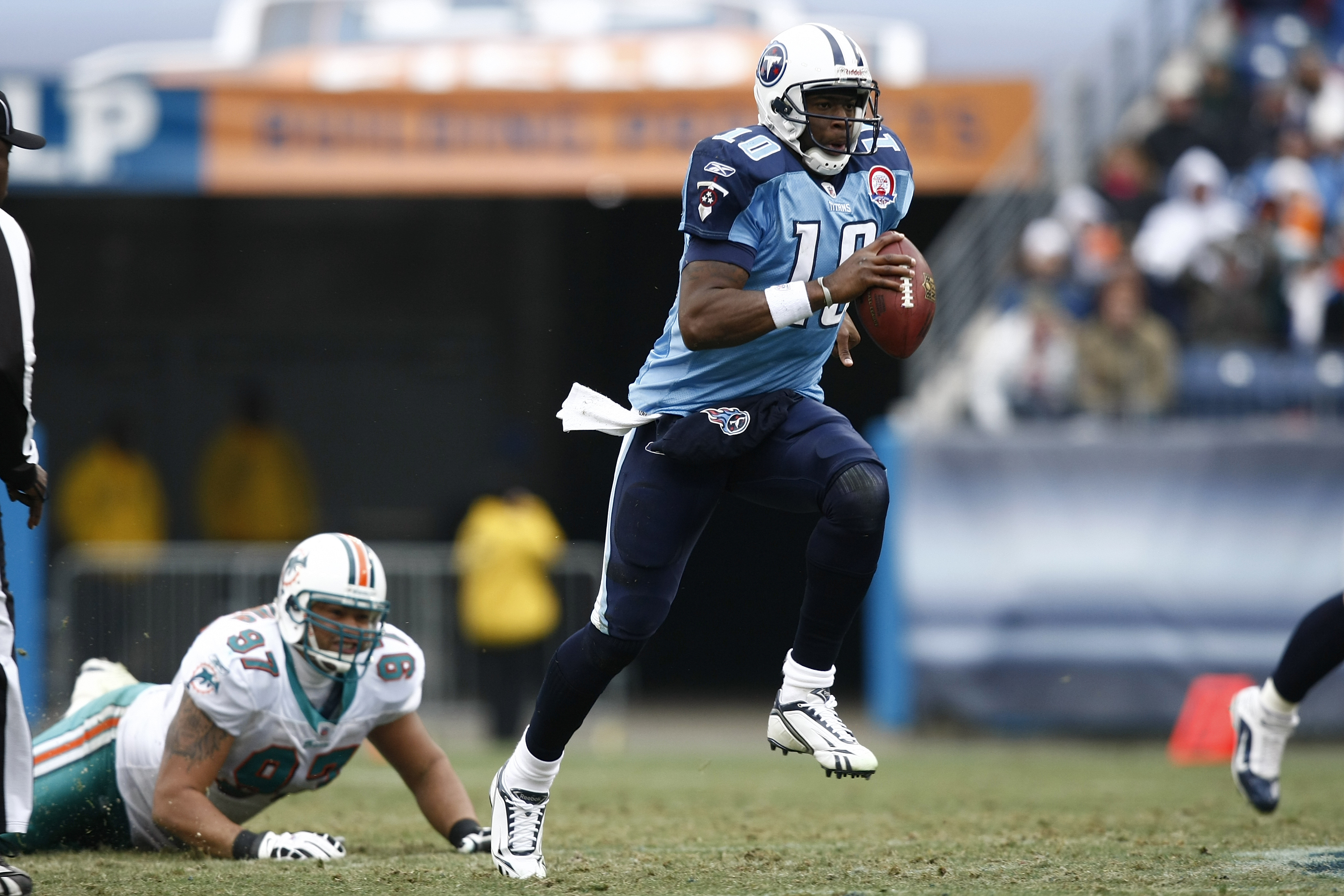 Vince Young: 10 Reasons He’ll Never Start Another NFL Game