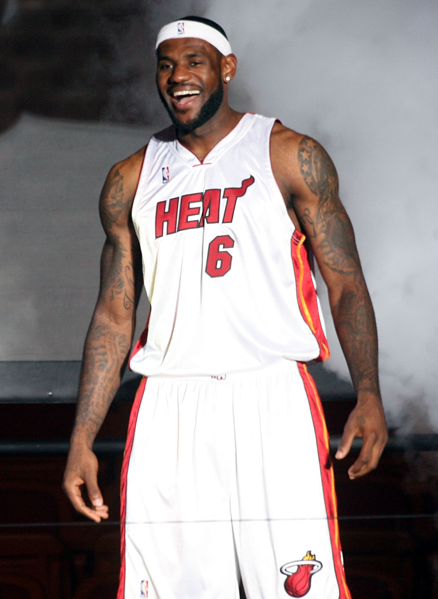 What If LeBron Signed With The Knicks In 2010 