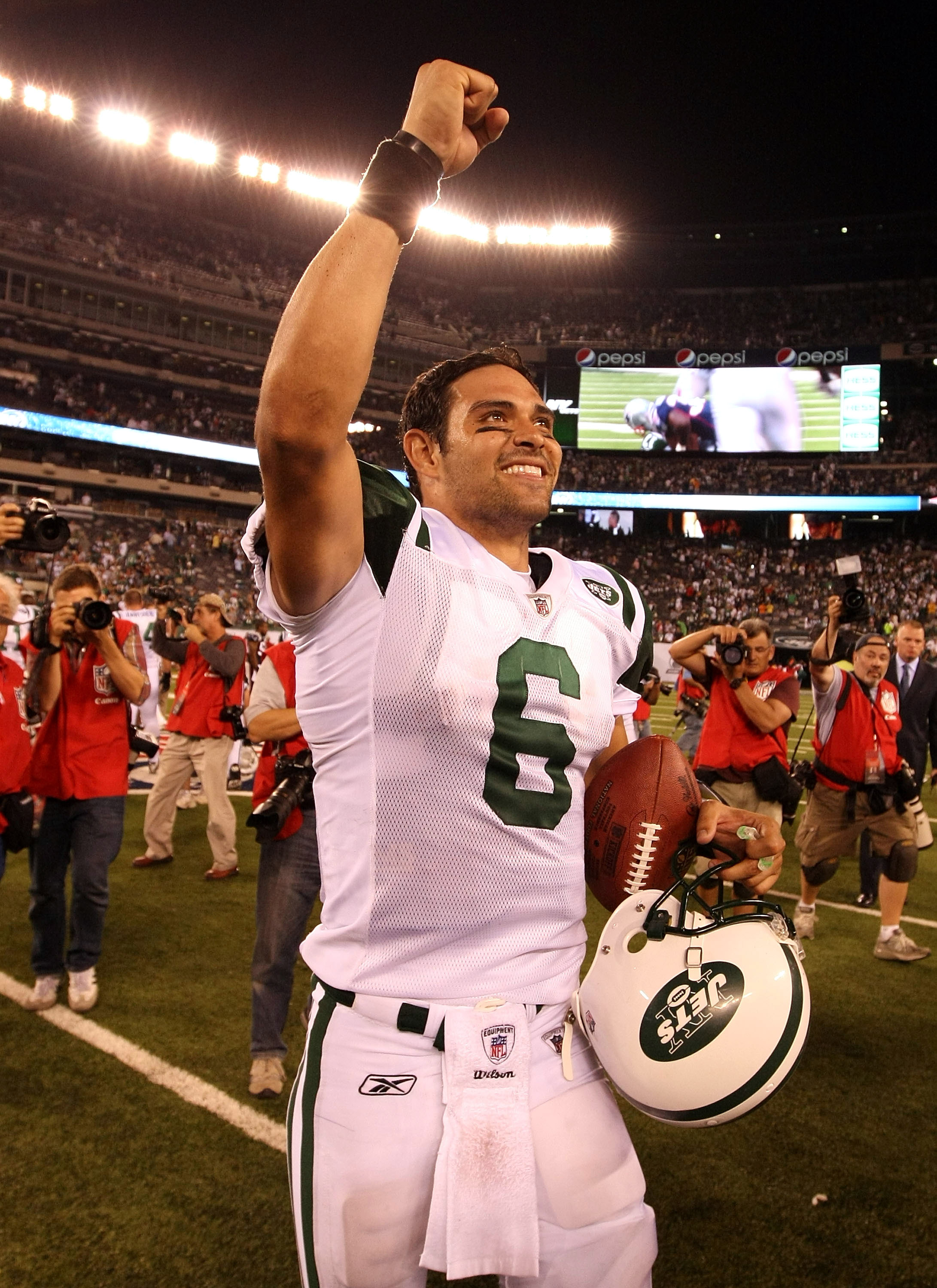 New York Jets Week 2 Offensive Report: Mark Sanchez, LaDainian Tomlinson  Shine, News, Scores, Highlights, Stats, and Rumors