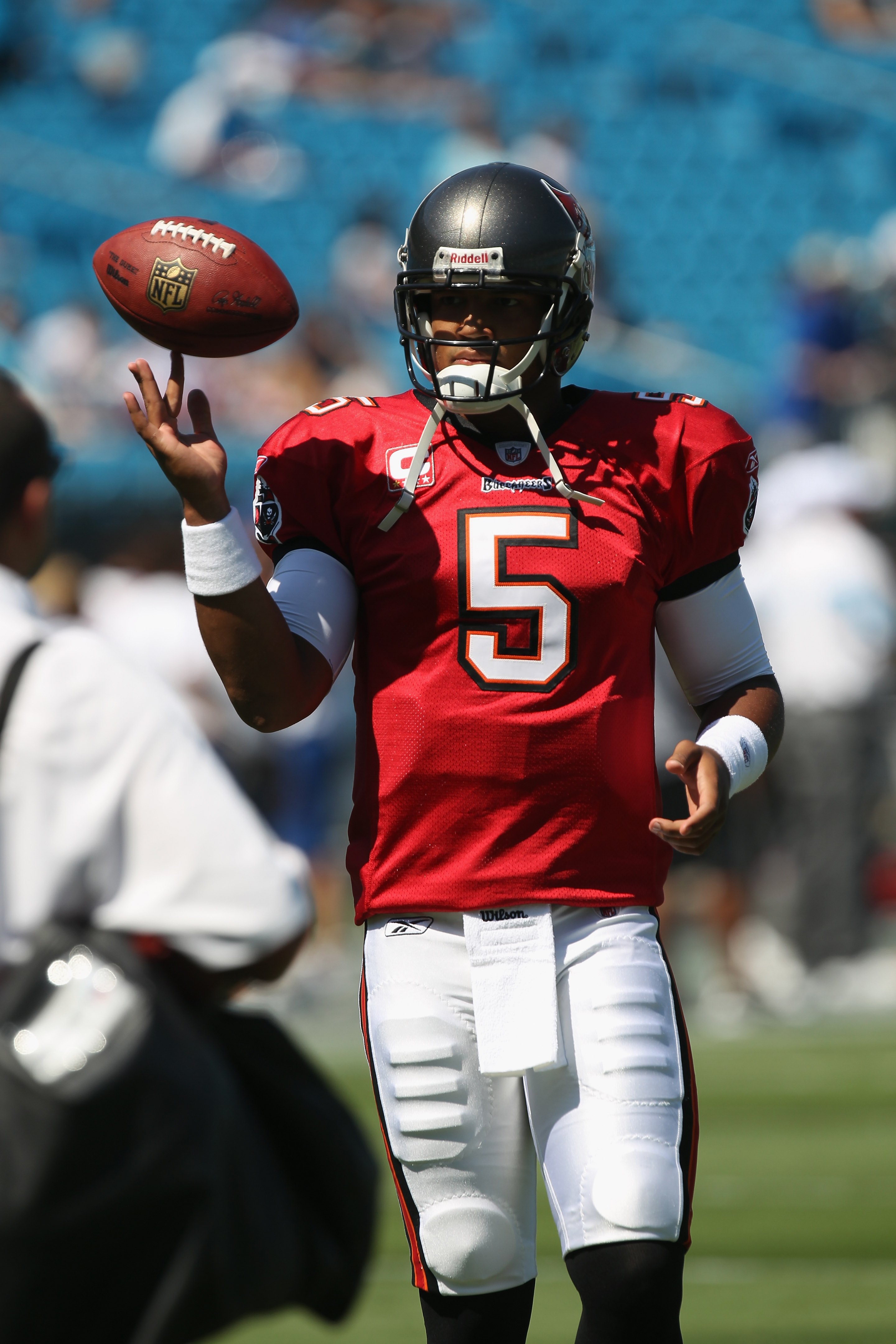 CHARLOTTE, NC - SEPTEMBER 19:  Josh Freeman #5 of the Tampa Bay Buccaneers against the Carolina Panthers during their game at Bank of America Stadium on September 19, 2010 in Charlotte, North Carolina.  (Photo by Streeter Lecka/Getty Images)