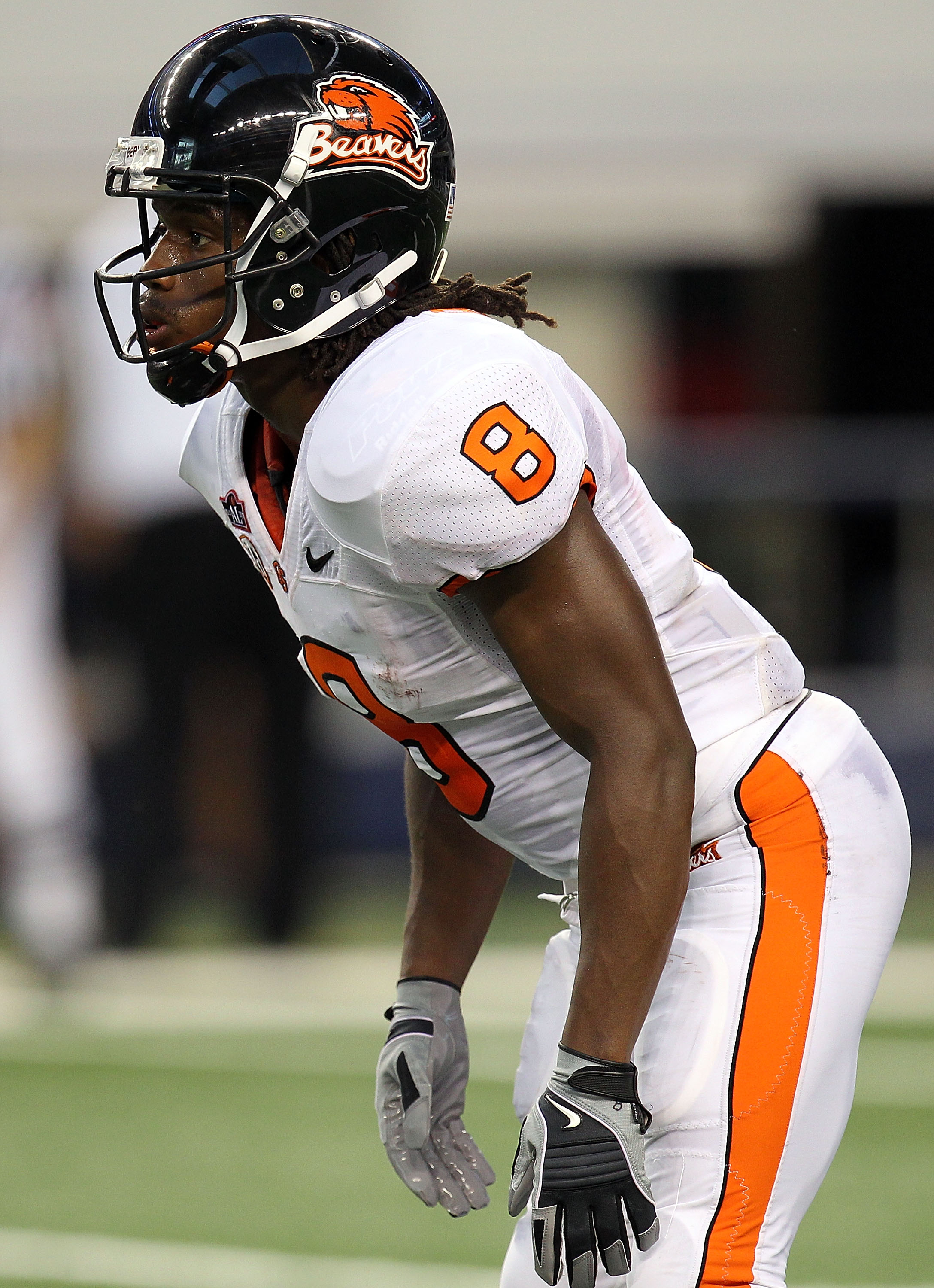 ARLINGTON, TX - SEPTEMBER 04: Wide receiver James Rodgers #8 of the Oregon State Beavers at Cowboys Stadium on September 4, 2010 in Arlington, Texas. (Photo by Ronald Martinez/Getty Images)