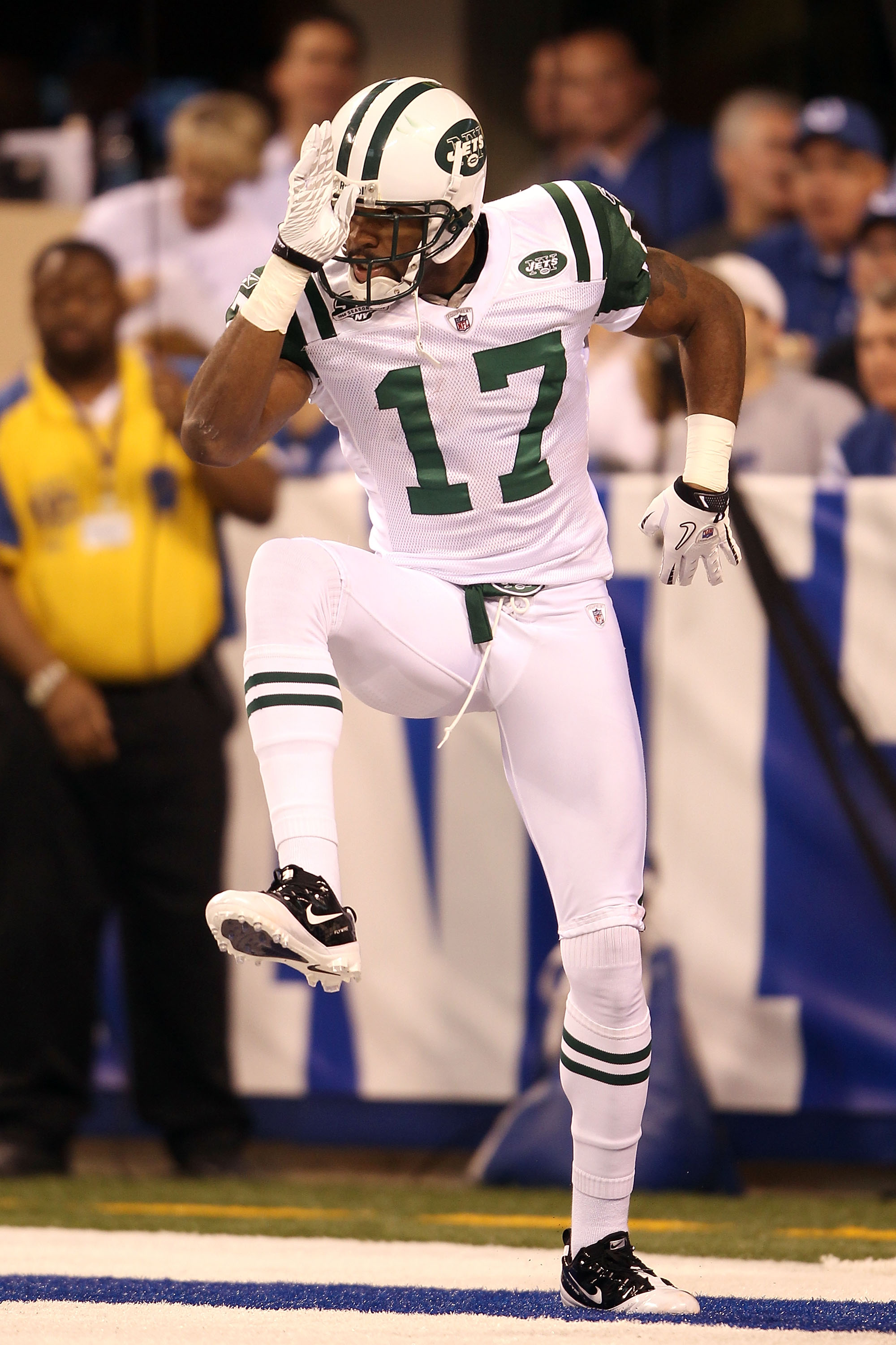 Former receiver Braylon Edwards: New York Jets 'babied' Mark