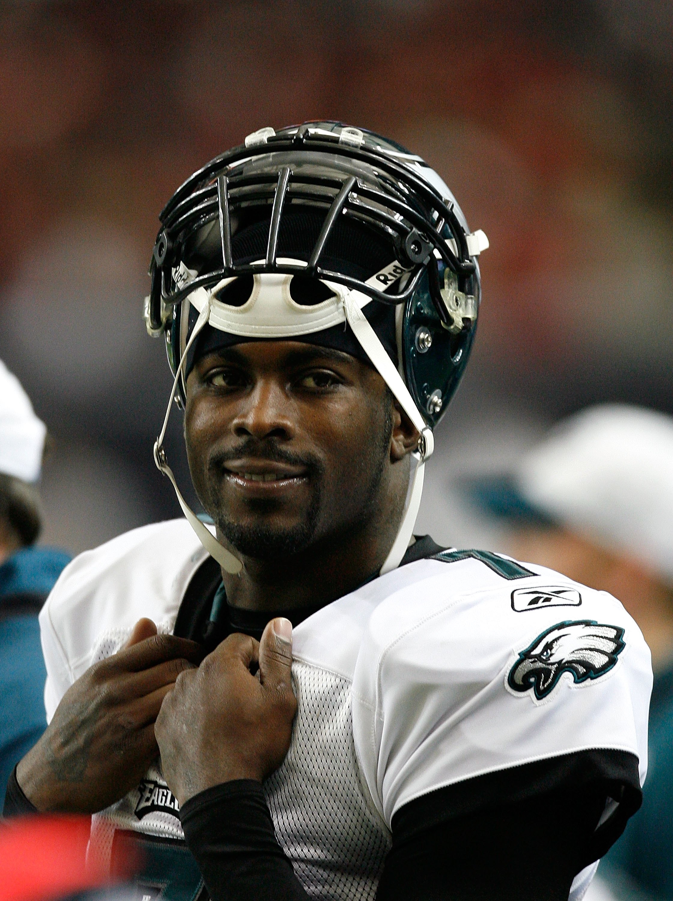 Michael Vick lends his experience to V7 Elite Playmakers Showcase