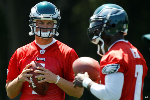 Mike Vick Wins The Eagles Starting QB Job