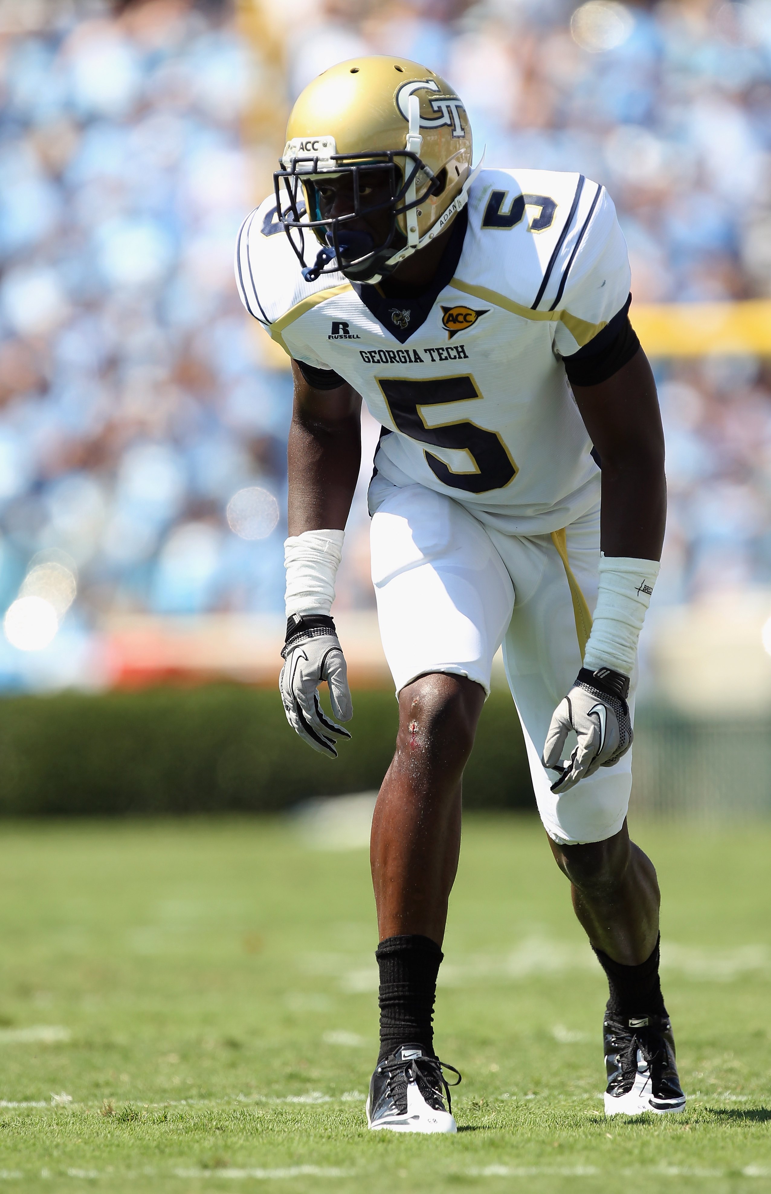 CHAPEL HILL, NC - SEPTEMBER 18: Stephen Hill #5 of the Georgia Tech Yellow Jackets against the North Carolina Tar Heels during their game at Kenan Stadium on September 18, 2010 in Chapel Hill, North Carolina. (Photo by Streeter Lecka/Getty Images)