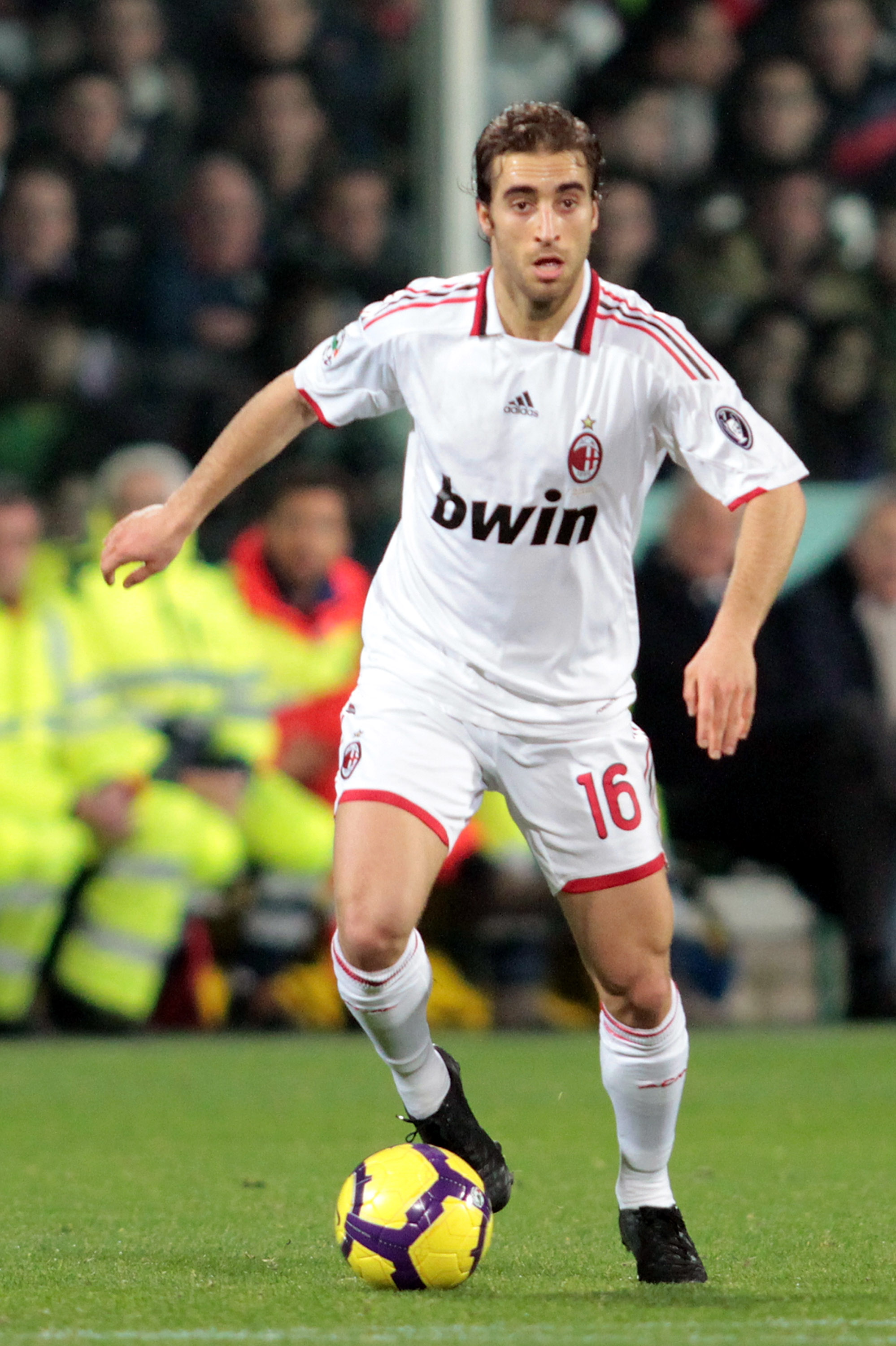FLORENCE, ITALY - FEBRUARY 24:  Mathieu Flamini of AC Milan in action during the Serie A match between ACF Fiorentina and AC Milan at Stadio Artemio Franchi on February 24, 2010 in Florence, Italy.  (Photo by Gabriele Maltinti/Getty Images)
