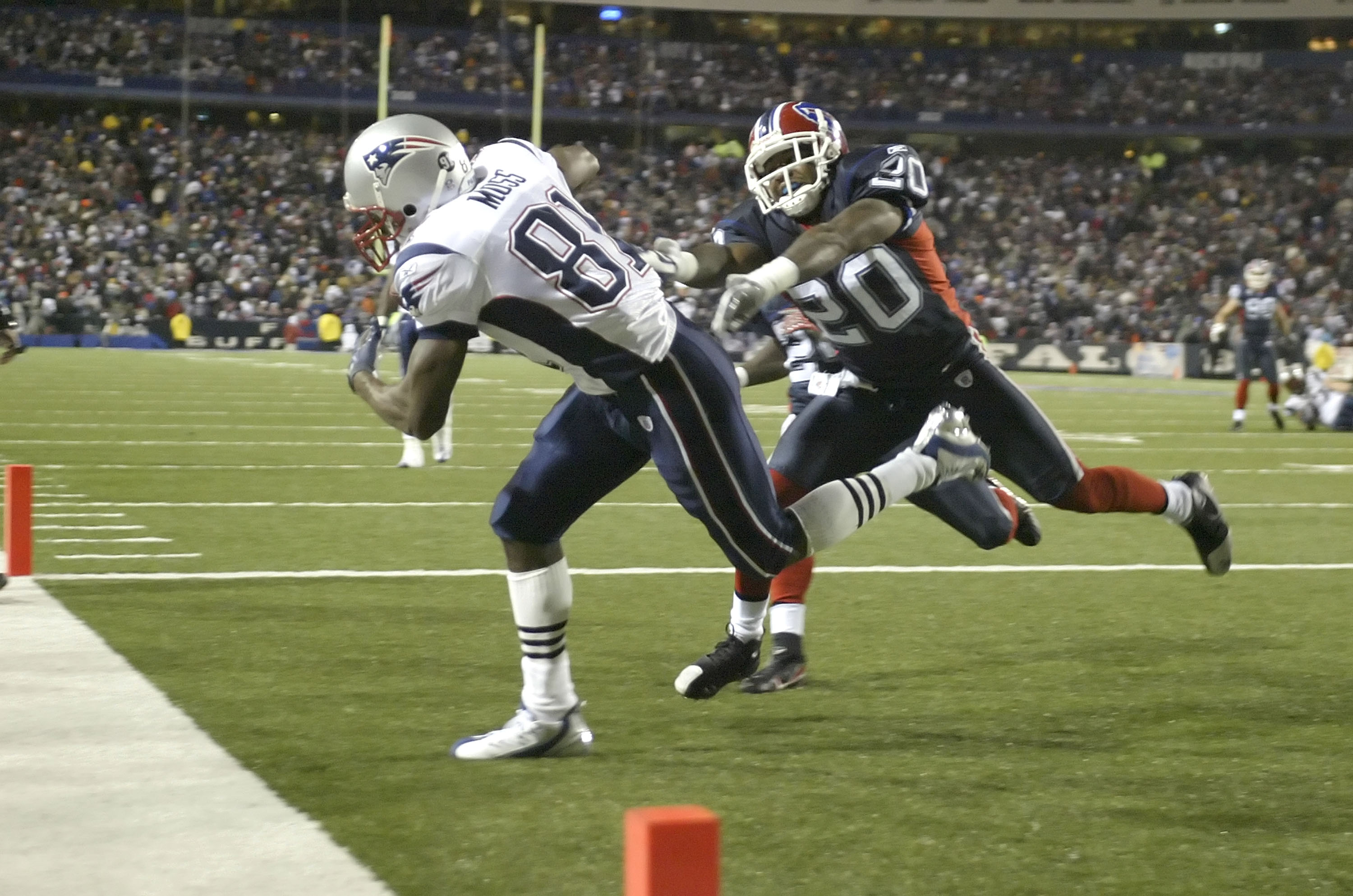 BILLS: McKelvin fumble lets Patriots steal victory, Sports