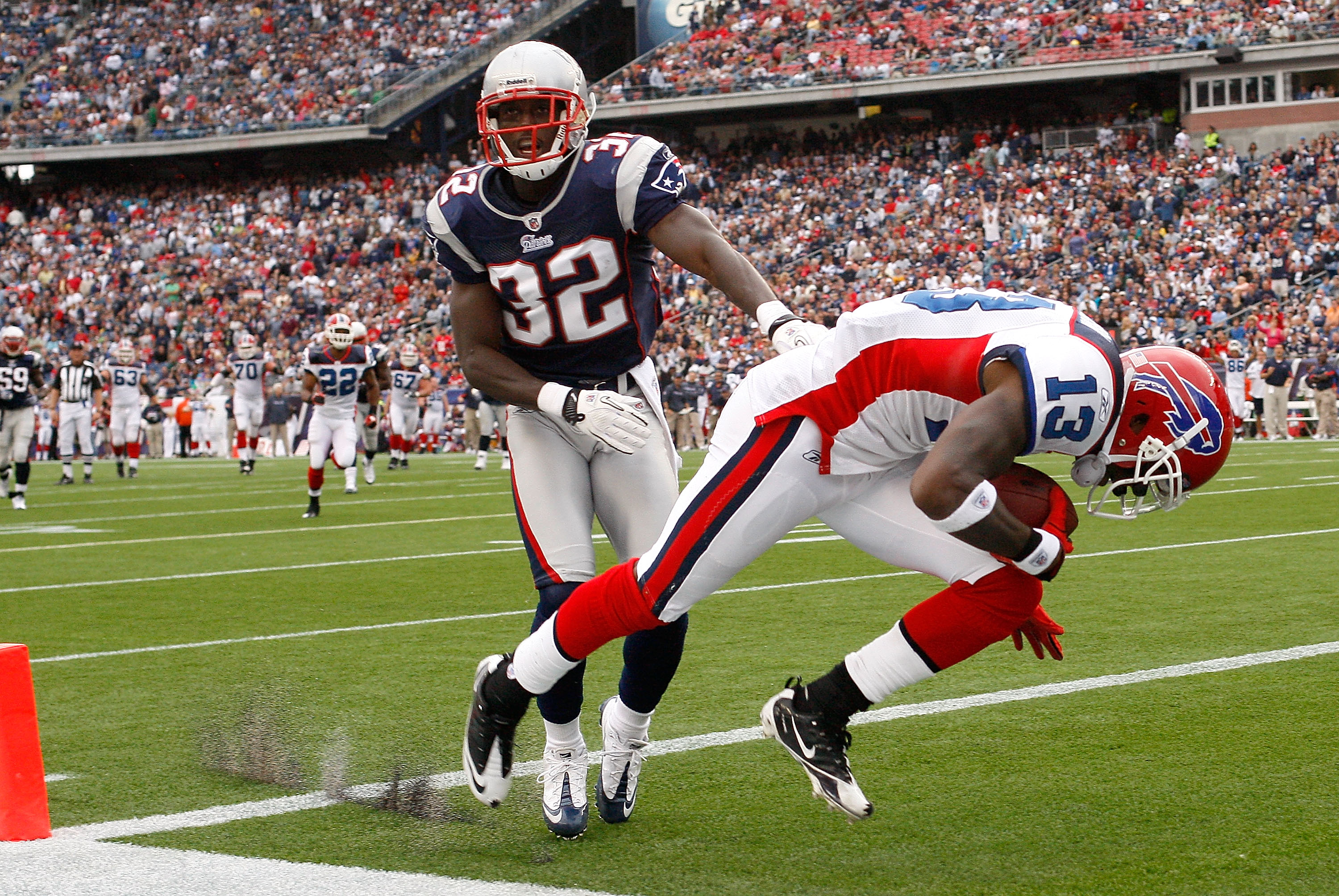 Wearing special cleats for a cause, McCourty scores fourth career TD