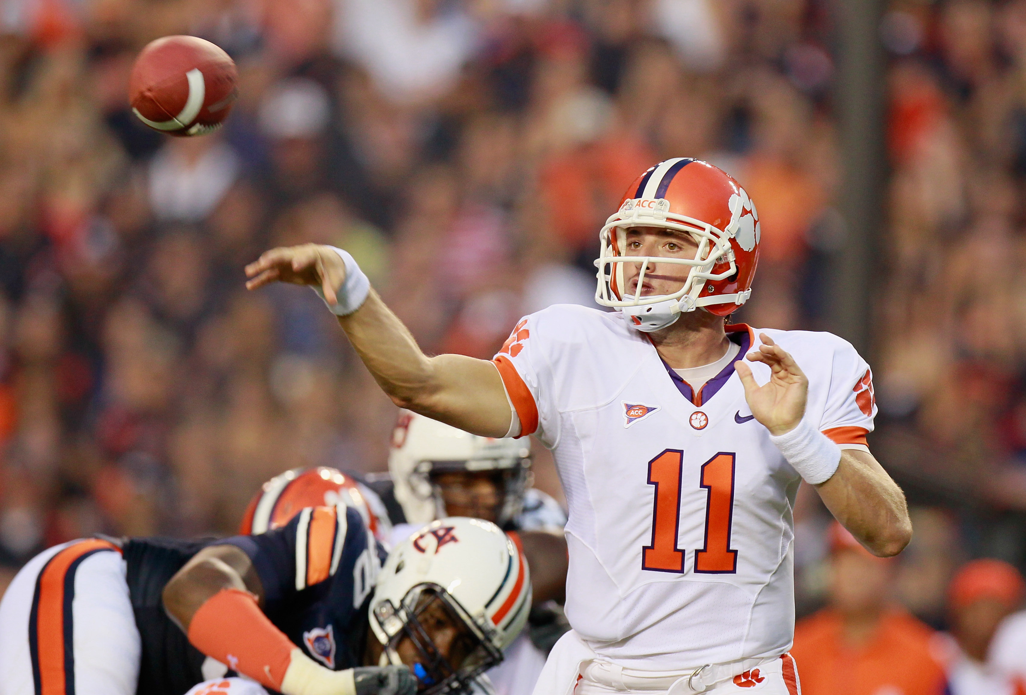 AUBURN, AL - SEPTEMBER 18: Quarterback Kyle Parker #11 of the Clemson Tigers passes against the Auburn Tigers at Jordan-Hare Stadium on September 18, 2010 in Auburn, Alabama. (Photo by Kevin C. Cox/Getty Images)