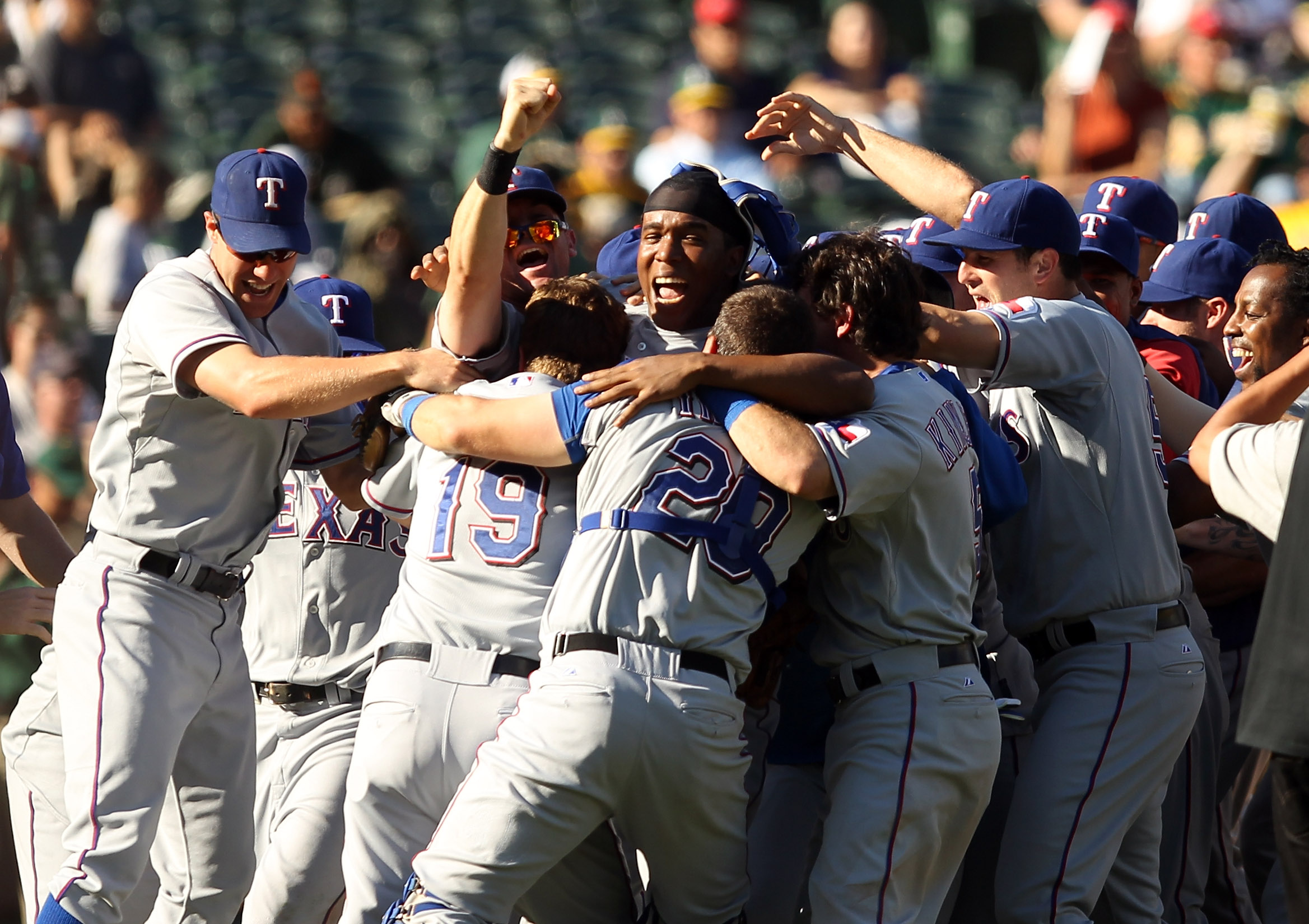 Rangers have controlled AL West all season, but lingering issues have Astros  creeping