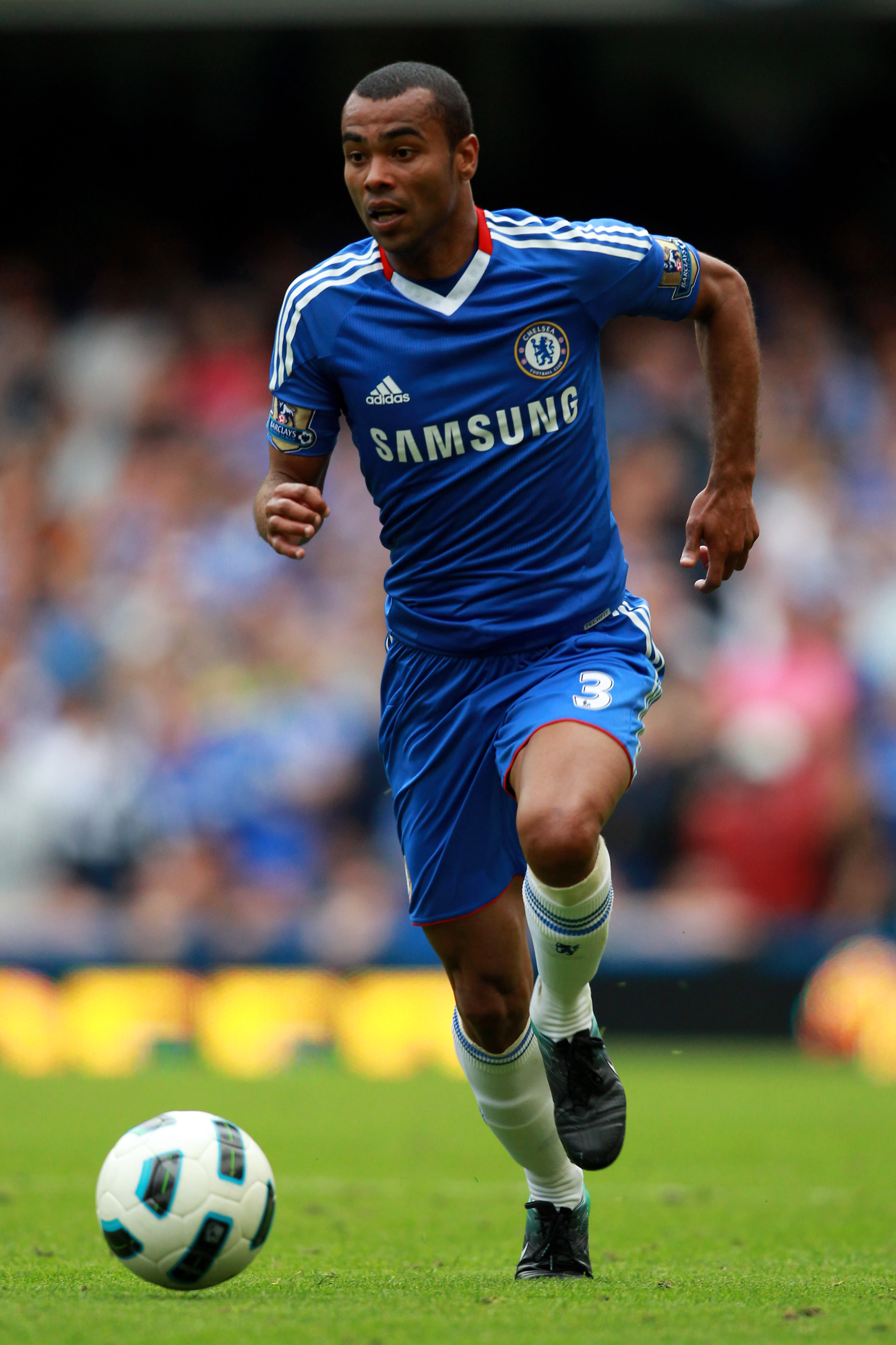 LONDON, ENGLAND - SEPTEMBER 19:  Ashley Cole of Chelsea runs with the ball during the Barclays Premier League match between Chelsea and Blackpool at Stamford Bridge on September 19, 2010 in London, England.  (Photo by Warren Little/Getty Images)