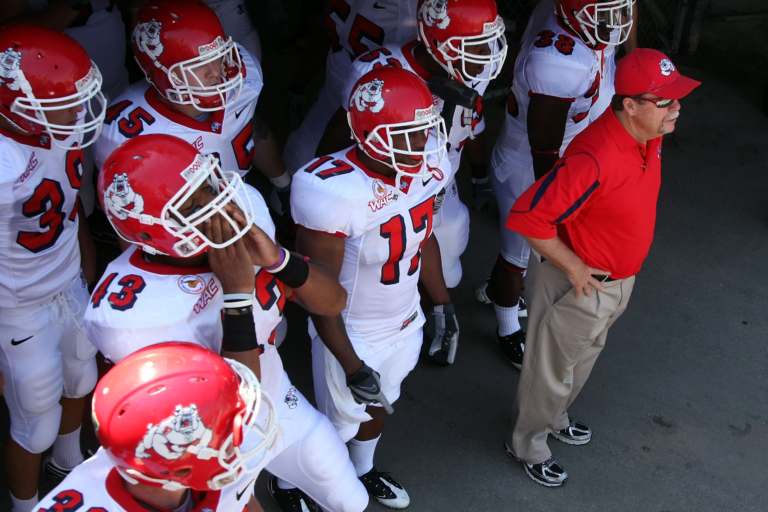 PASADENA, CA - SEPTEMBER 27: Head coach Pat Hill and the Frenso State Bulldogs prepare to take on the UCLA Bruins on September 27, 2008 at the Rose Bowl in Pasadena, California. (Photo by Stephen Dunn/Getty Images)