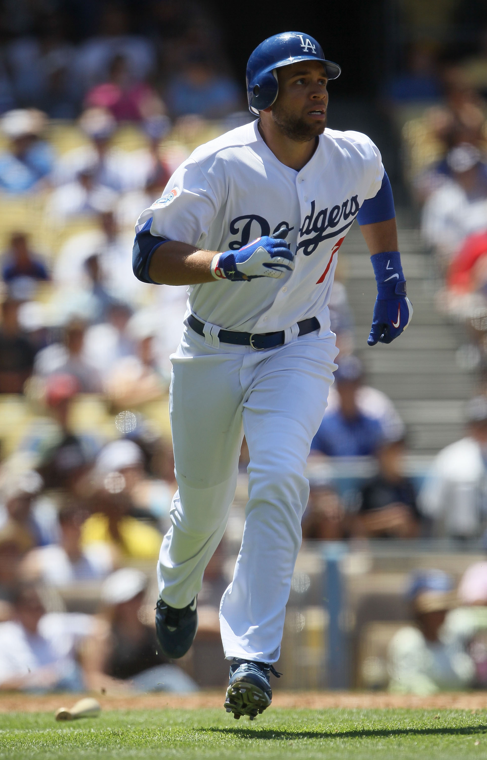 Dodgers Decline To Offer Arbitration To Padilla, Barajas