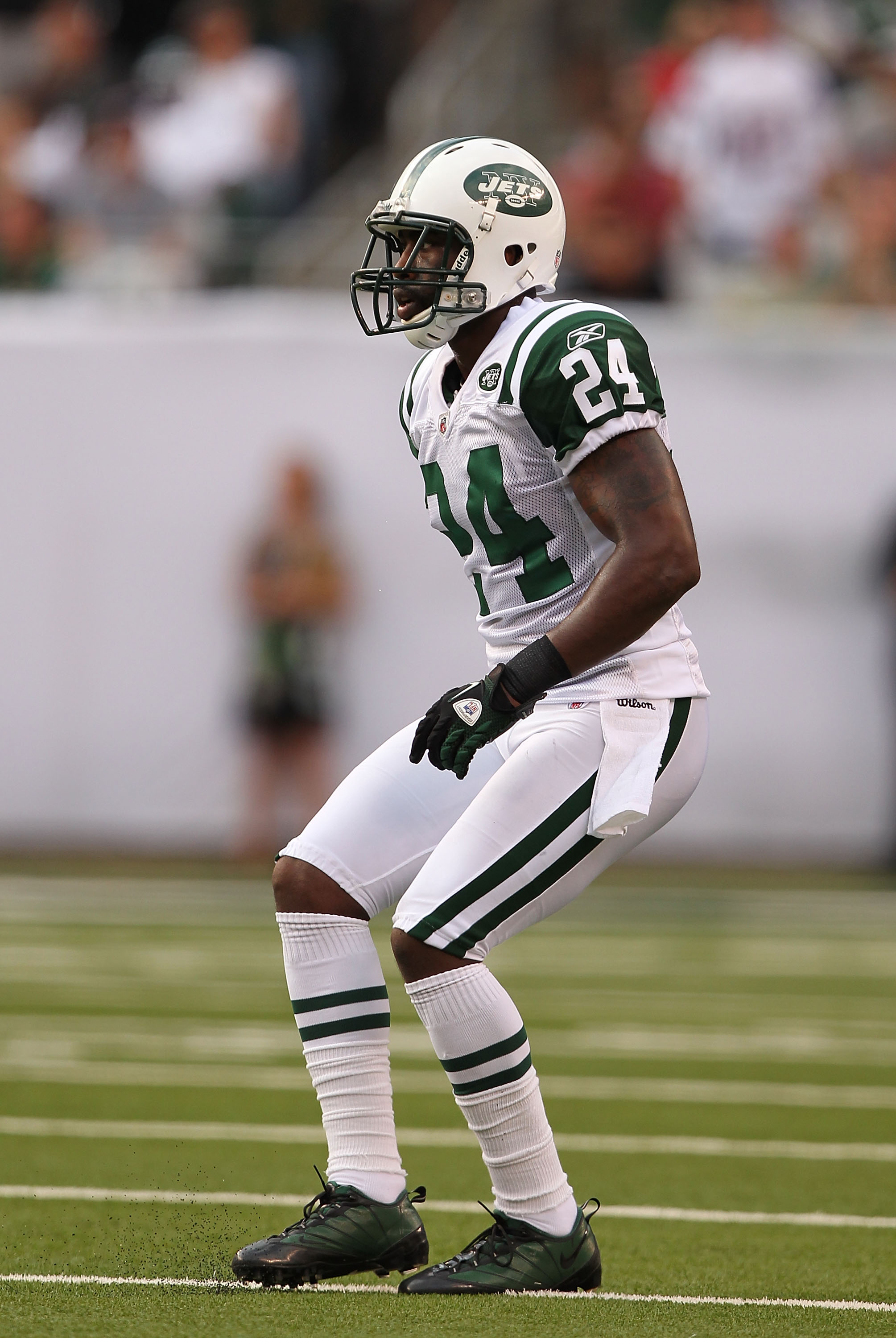 EAST RUTHERFORD, NJ - SEPTEMBER 19:  Darrelle Revis #24 of the New York Jets in action against the New England Patriots during their  game on September 19, 2010 at the New Meadowlands Stadium  in East Rutherford, New Jersey.  (Photo by Al Bello/Getty Imag