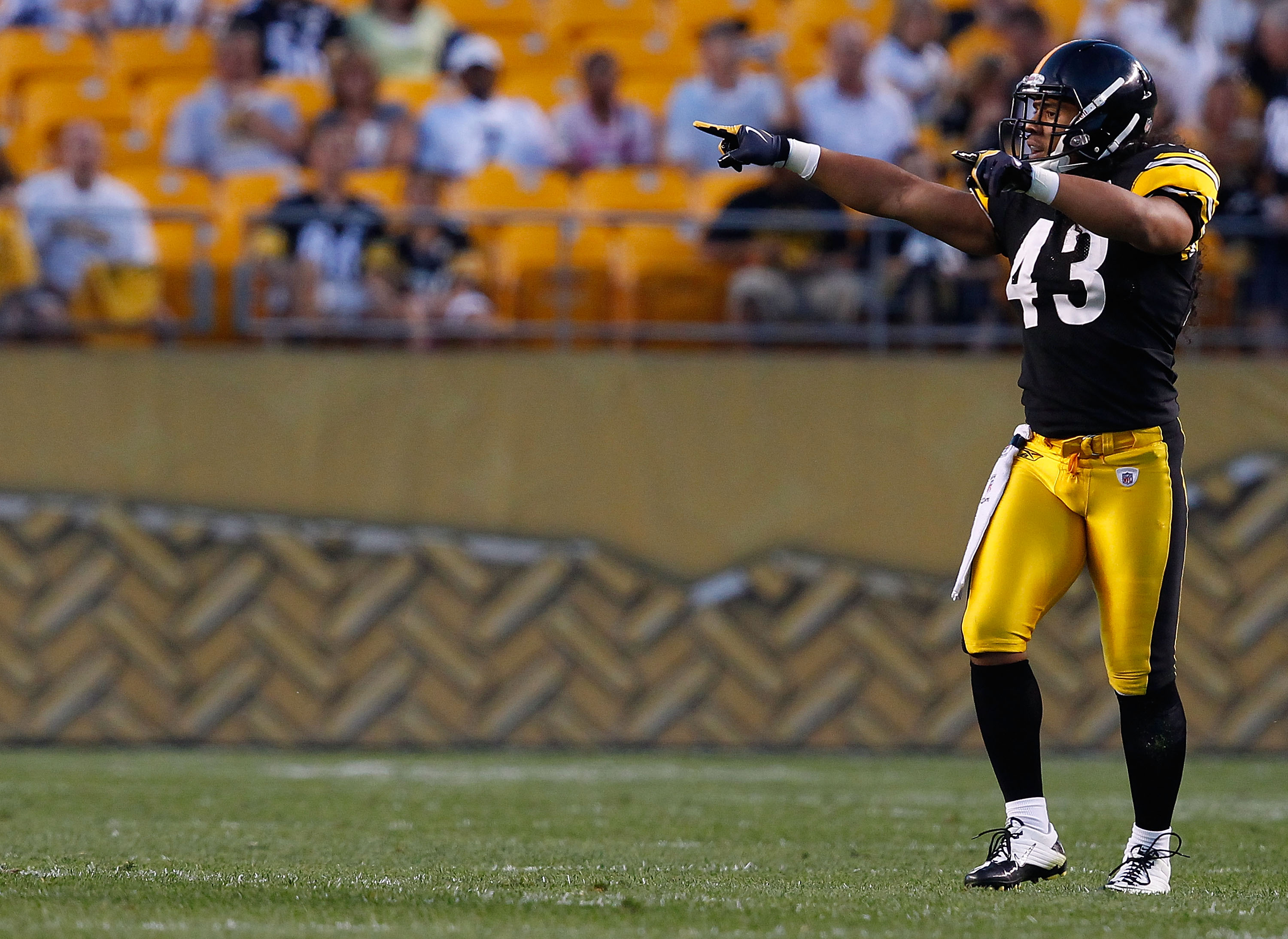 12 September 2010: Pittsburgh Steelers safety Troy Polamalu (43) during the  NFL game between the Atlanta Falcons and the Pittsburgh Steelers at Heinz  Field in Pittsburgh, Pennsylvania. (Icon Sportswire via AP Images