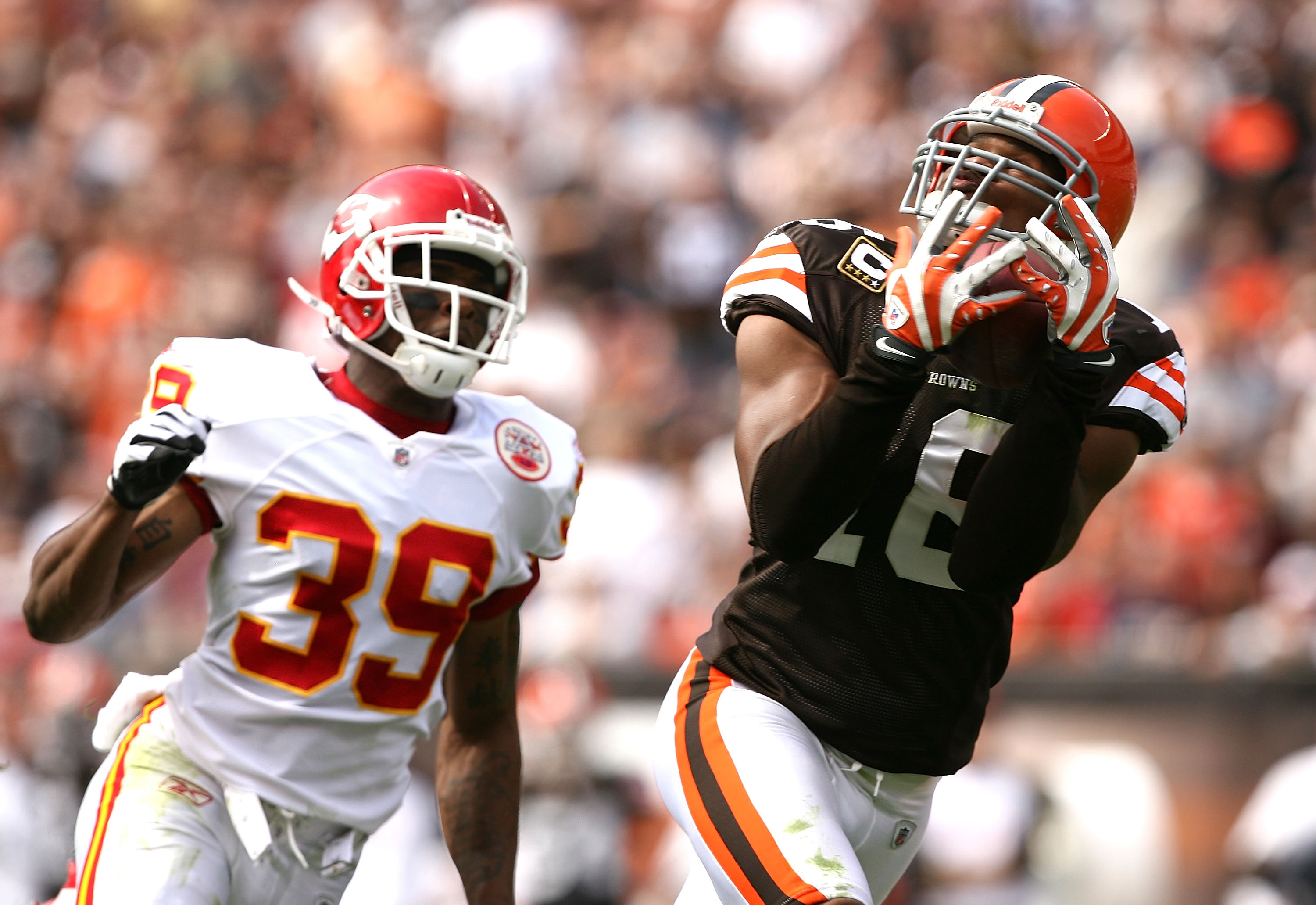 Cleveland Browns' Josh Cribbs catching on as a receiver 