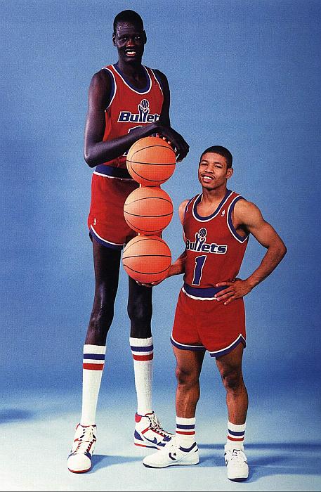 Muggsy Bogues was known off the court for his photo ops with Manute Bol, but he had his greatest success on the court with Alonzo Mourning.