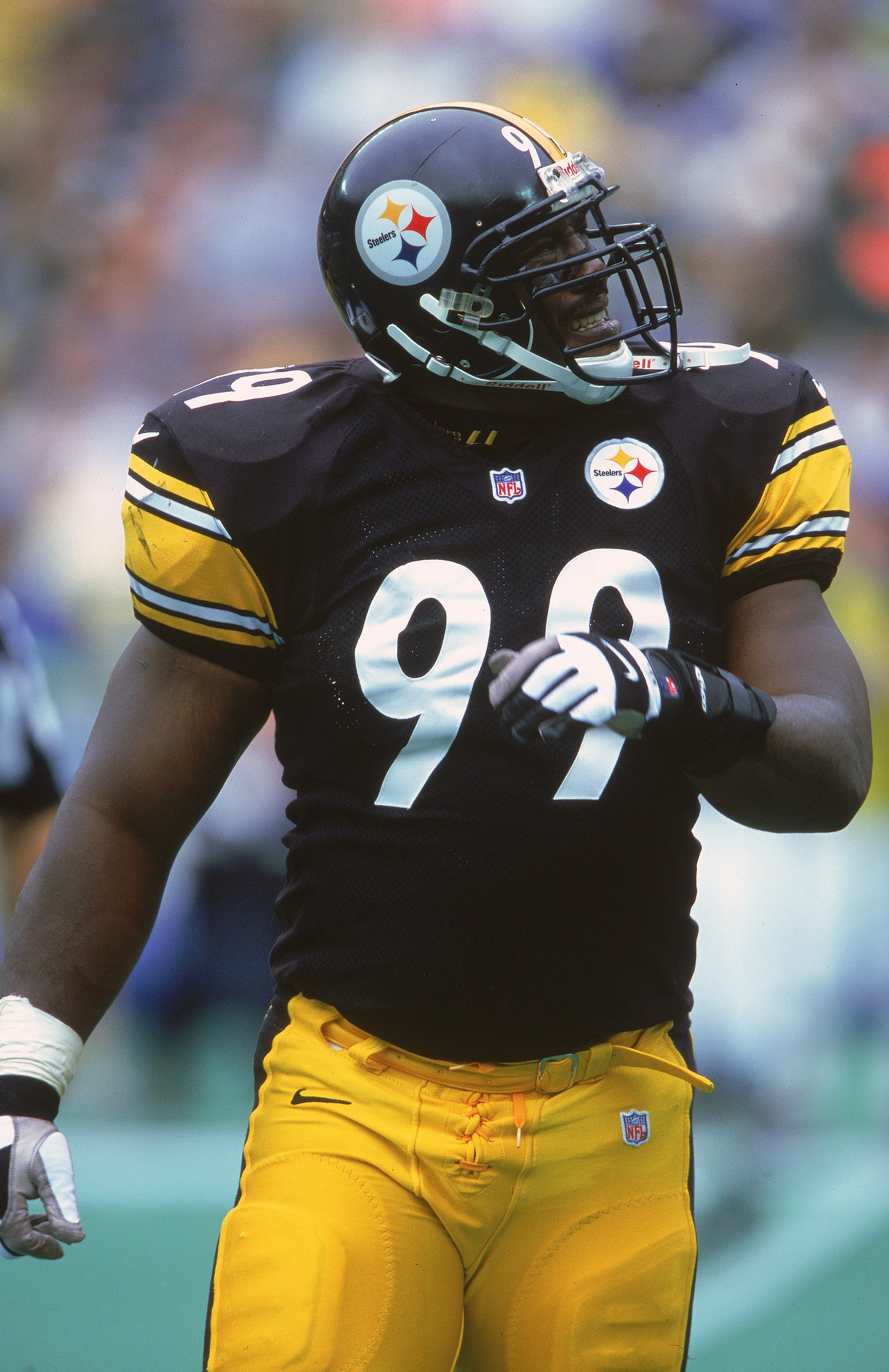 15 Oct 2000:  Levon Kirkland #99 of the Pittsburgh Steelers looks on from the field during the game against the Cincinnati Bengals at the Three Rivers Stadium in Pittsburgh, Pennsylvaina. The Steelers defeated the Bengals 15-0.Mandatory Credit: Tom Pidgeo
