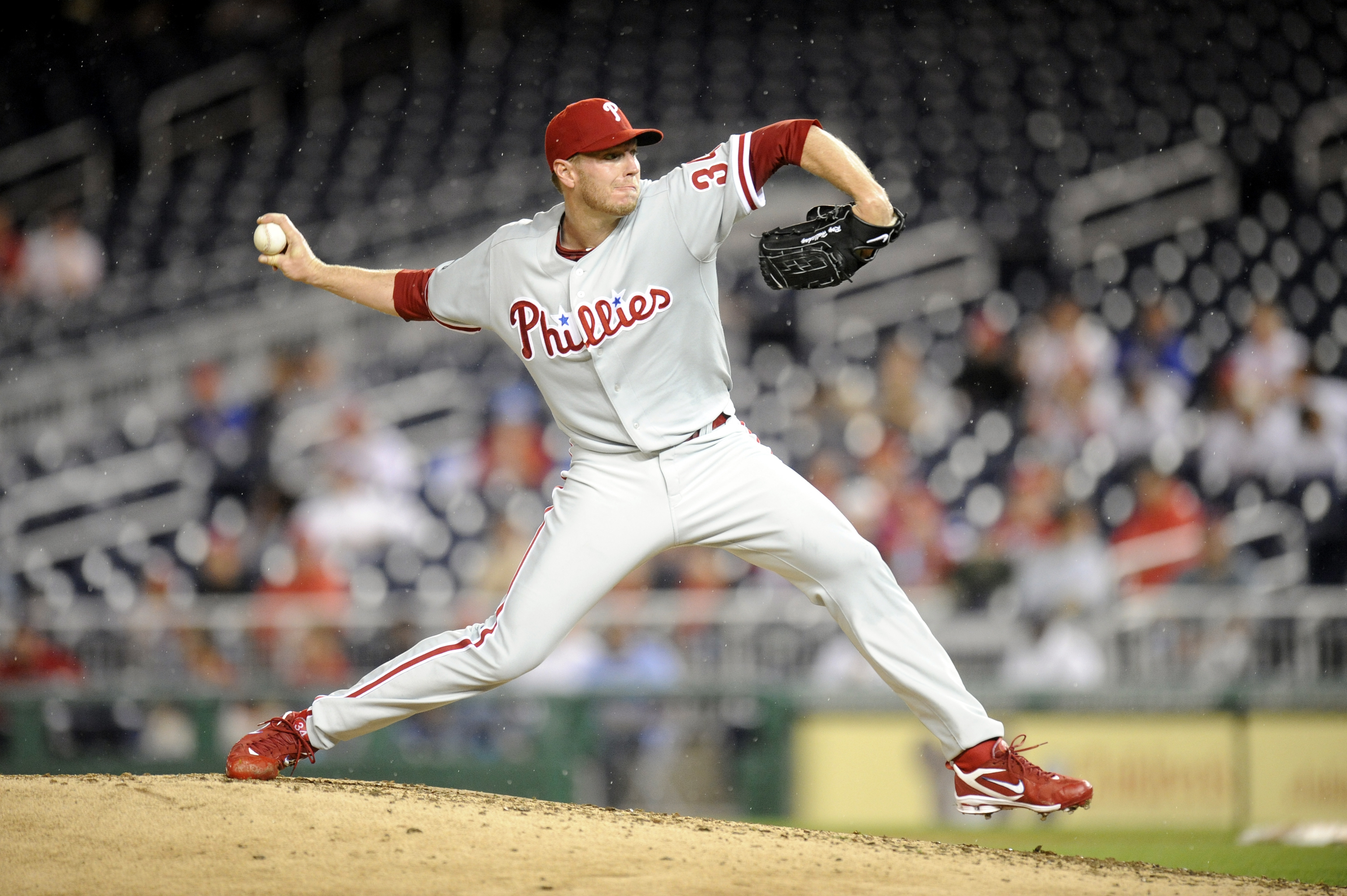 WASHINGTON - SEPTEMBER 27:  Roy Halliday #34 of the Philadelphia Phillies pitches during a baseball game against the Washington Nationals on September 27, 2010 at Nationals Park in Washington, D.C.    (Photo by Mitchell Layton/Getty Images)