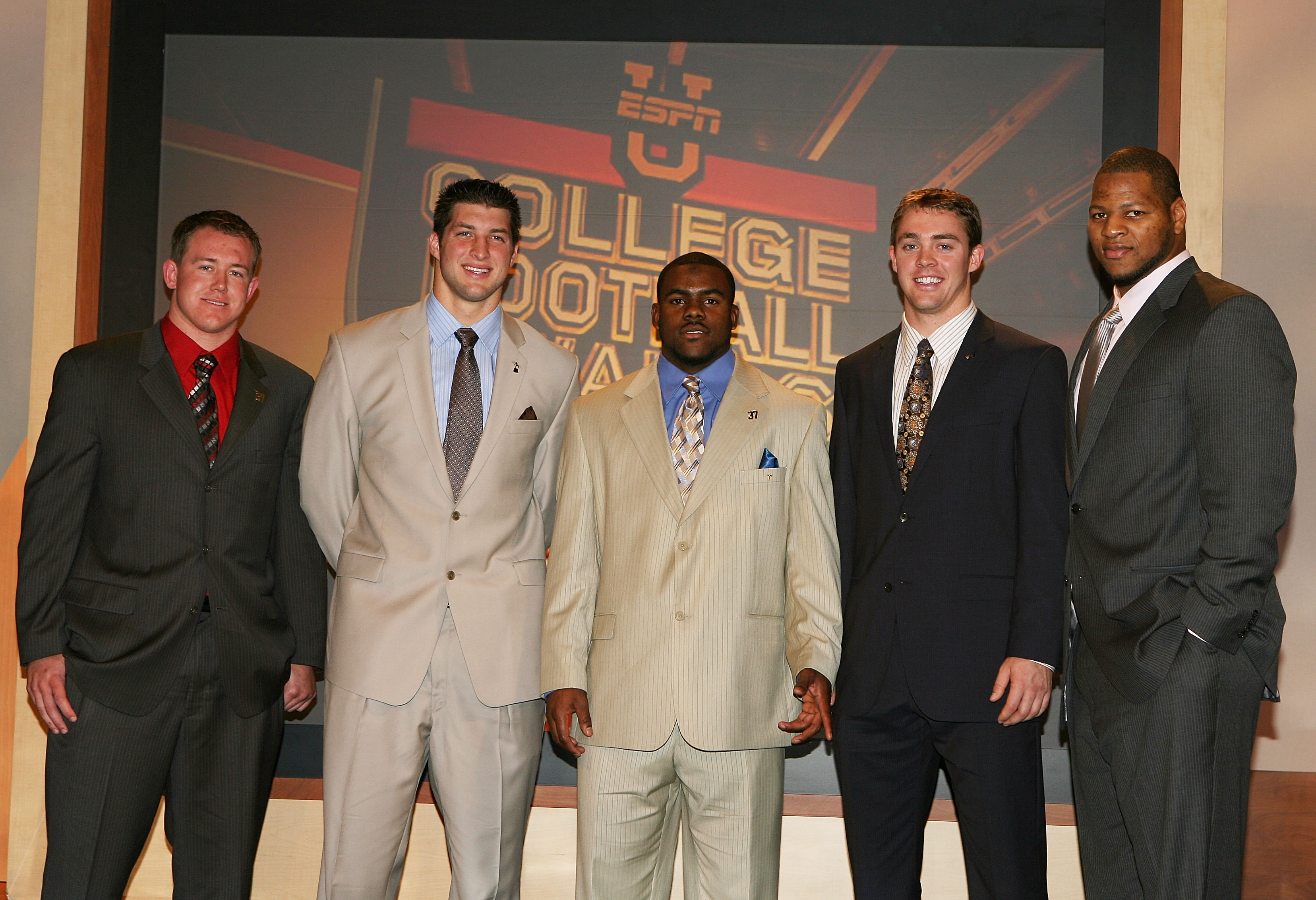From Heisman Hopefuls To Heroes: Navy Qbs Through The Years - pdt4ljl