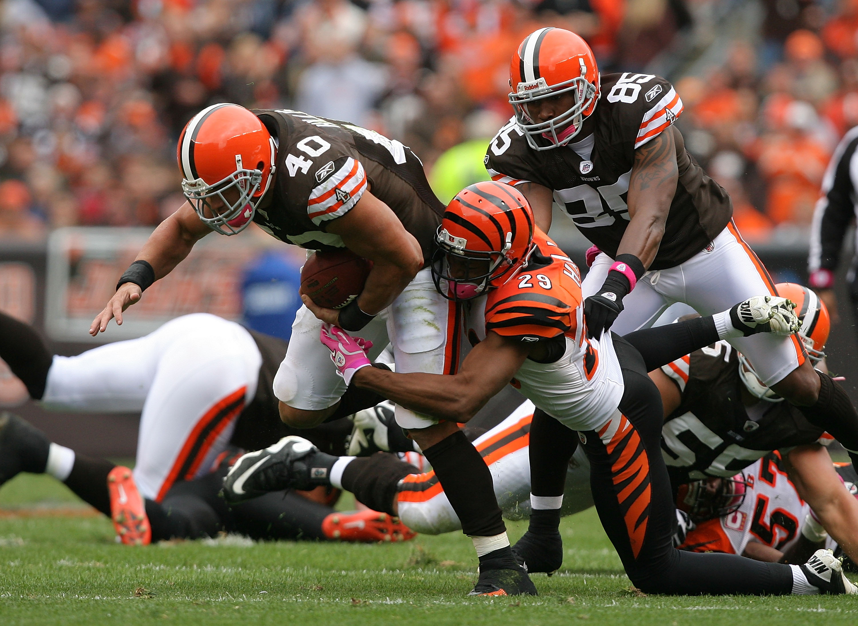 Cleveland Browns: Browns Win On Legs Of RB Peyton Hillis Vs