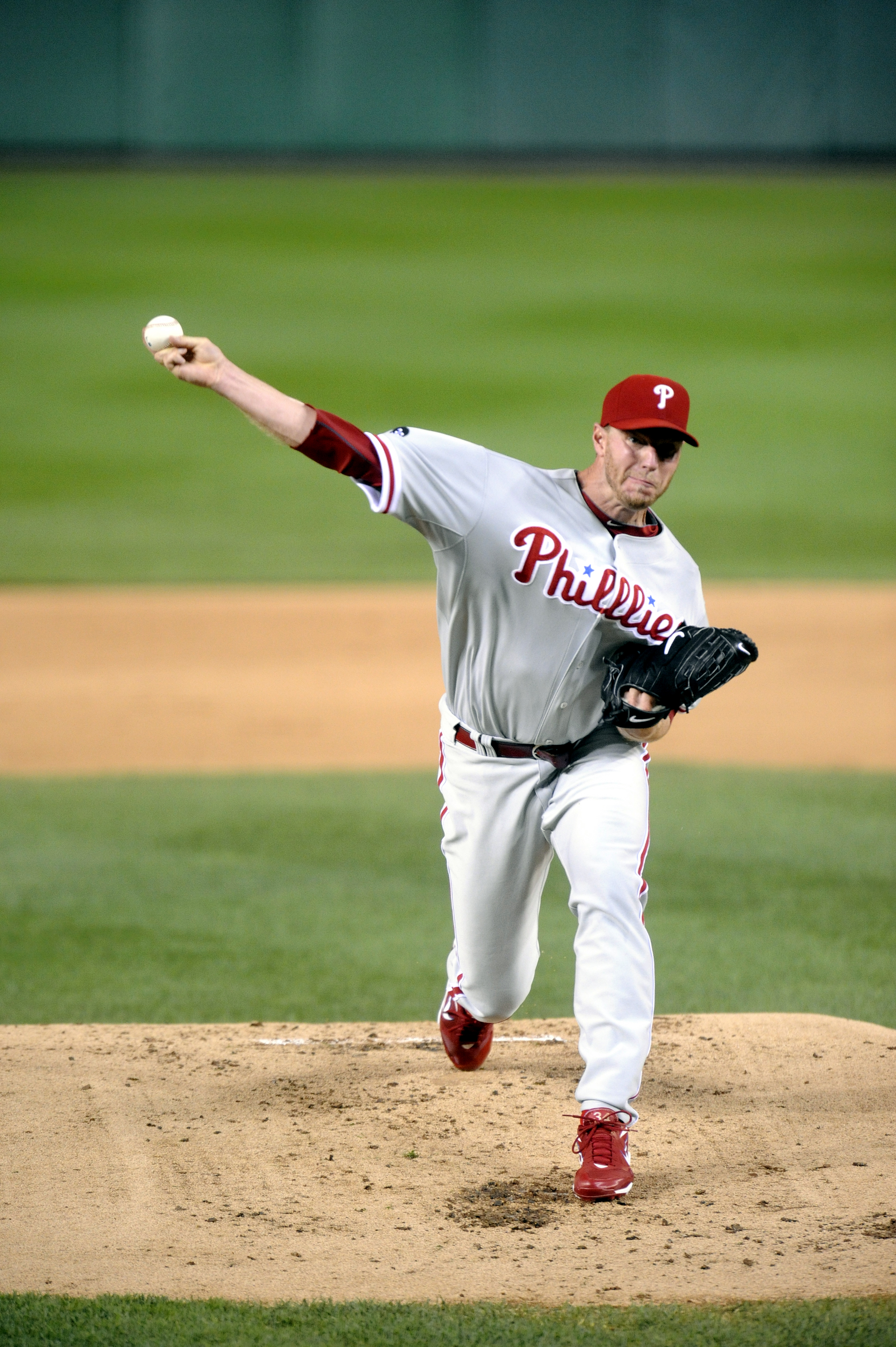 WASHINGTON - SEPTEMBER 27:  Roy Halliday #34 of the Philadelphia Phillies pitches during a baseball game against the Washington Nationals on September 27, 2010 at Nationals Park in Washington, D.C.    (Photo by Mitchell Layton/Getty Images)